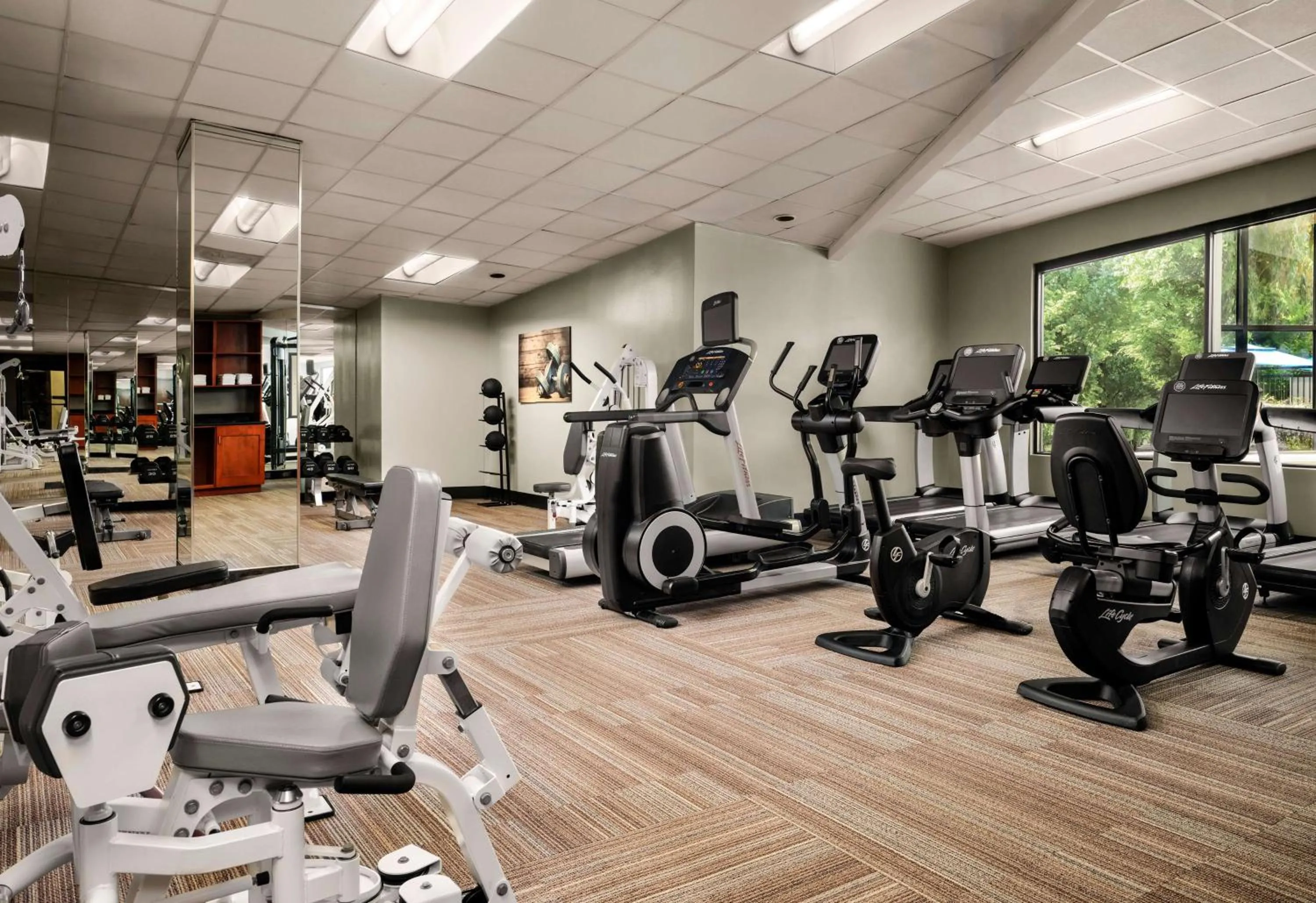 Fitness centre/facilities in Sonesta Nashville Airport