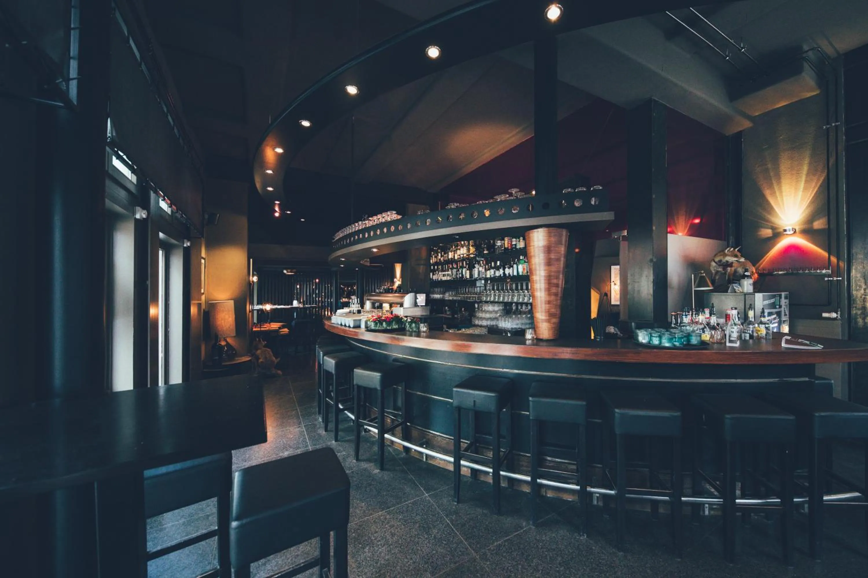 Restaurant/places to eat in Magni Boutique Hotel