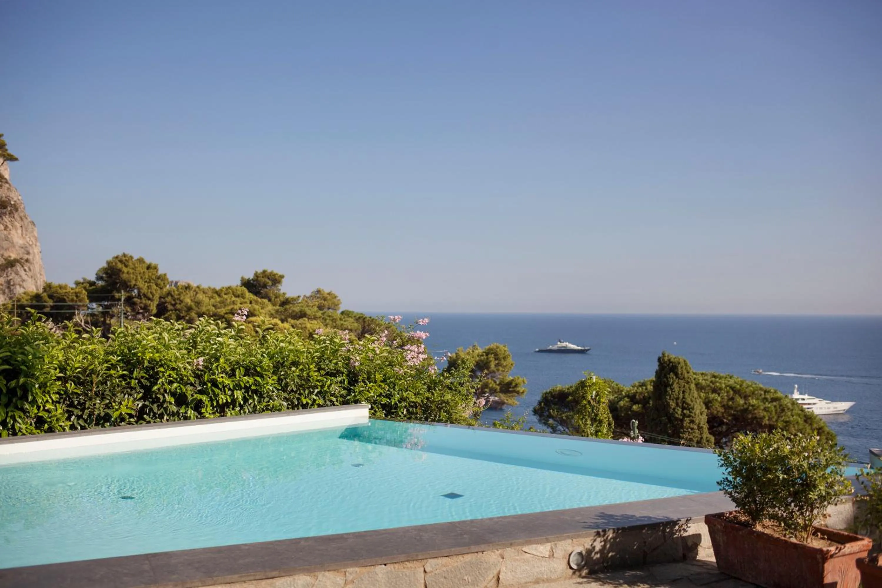 Sea view in LHP Suite Capri Villa La Giara