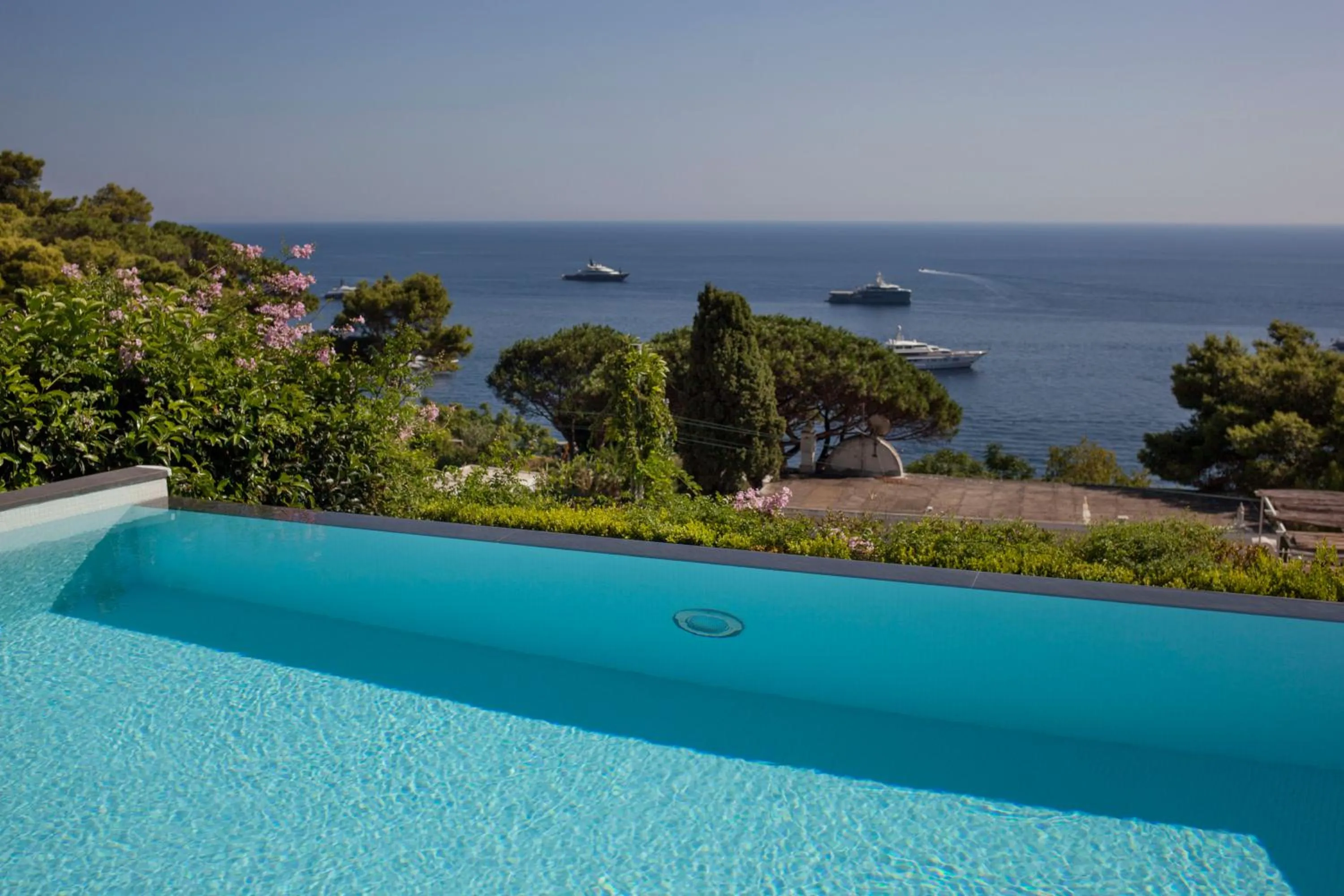 Pool view in LHP Suite Capri Villa La Giara