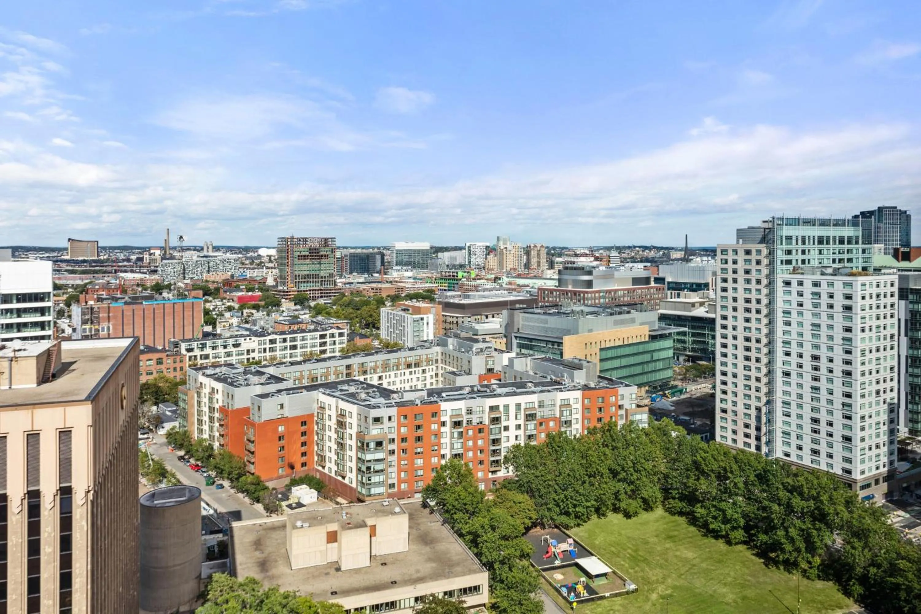 Photo of the whole room in Boston Marriott Cambridge
