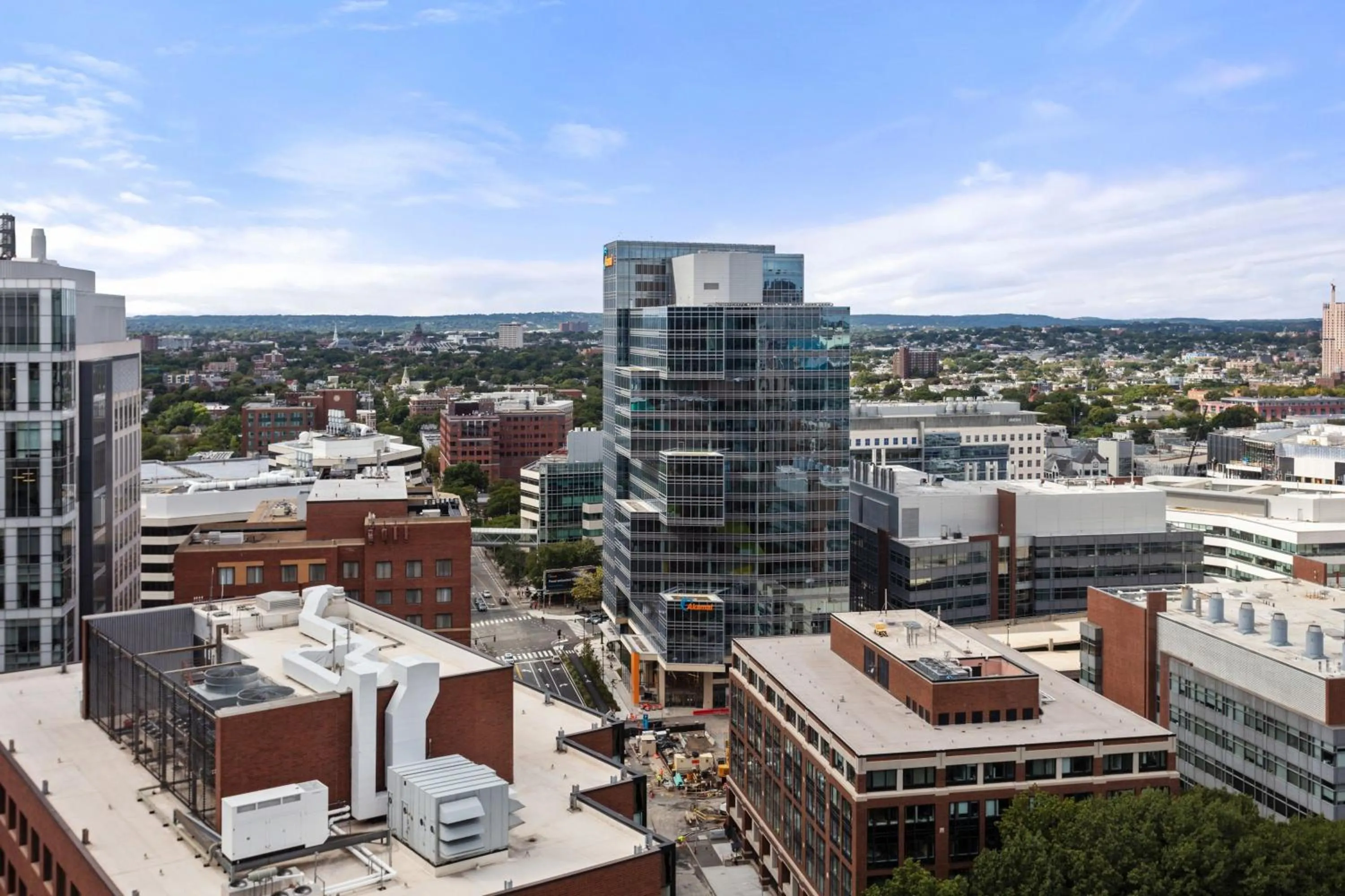 Photo of the whole room in Boston Marriott Cambridge