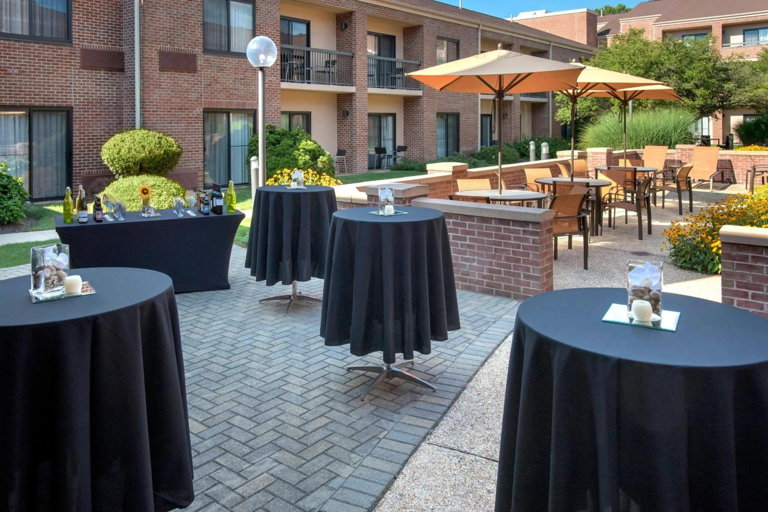 Meeting/conference room in Courtyard by Marriott Boston Norwood/Canton