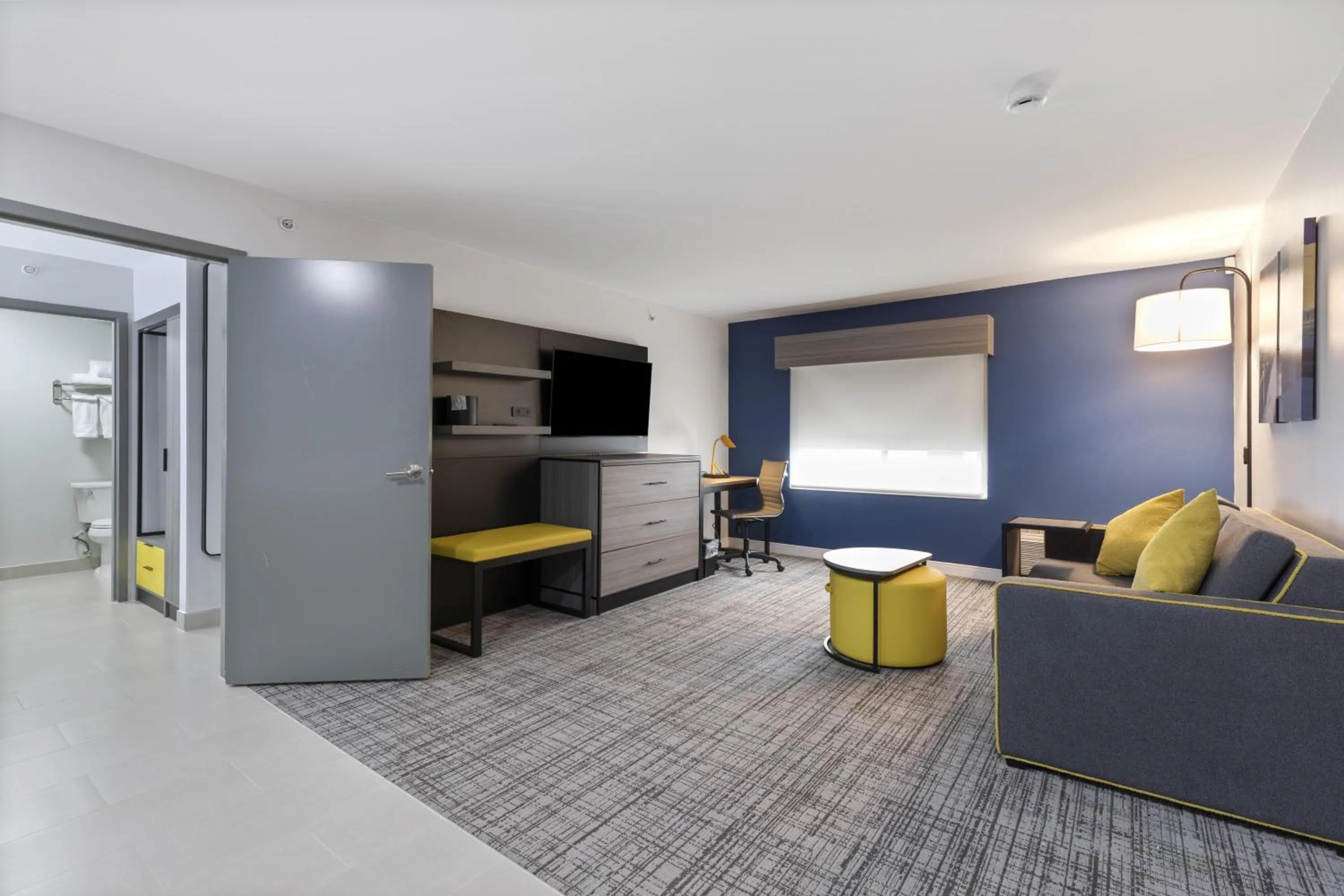 Seating area in Best Western Plus Elgin - Chicago