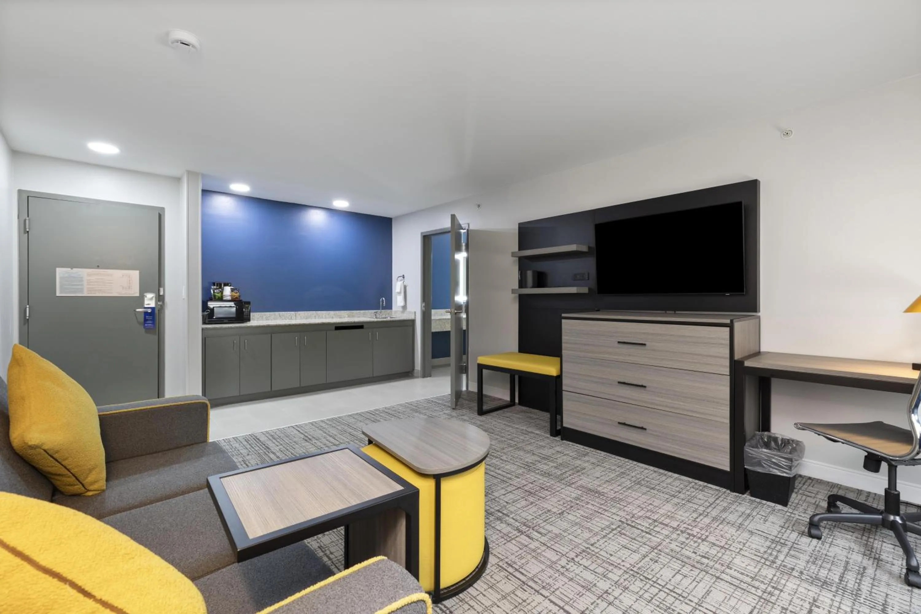 Seating area in Best Western Plus Elgin - Chicago