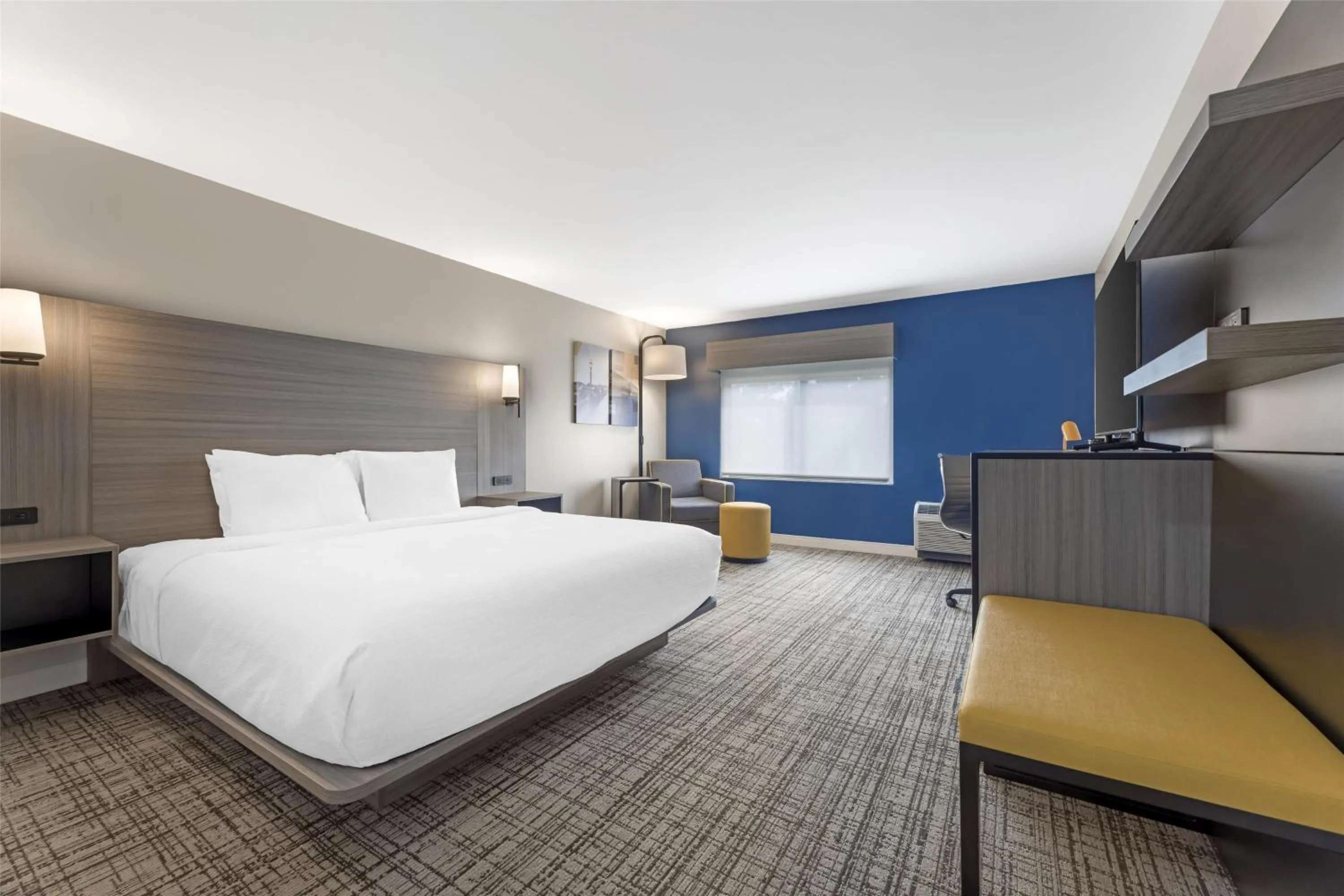 Bedroom, Bed in Best Western Plus Elgin - Chicago