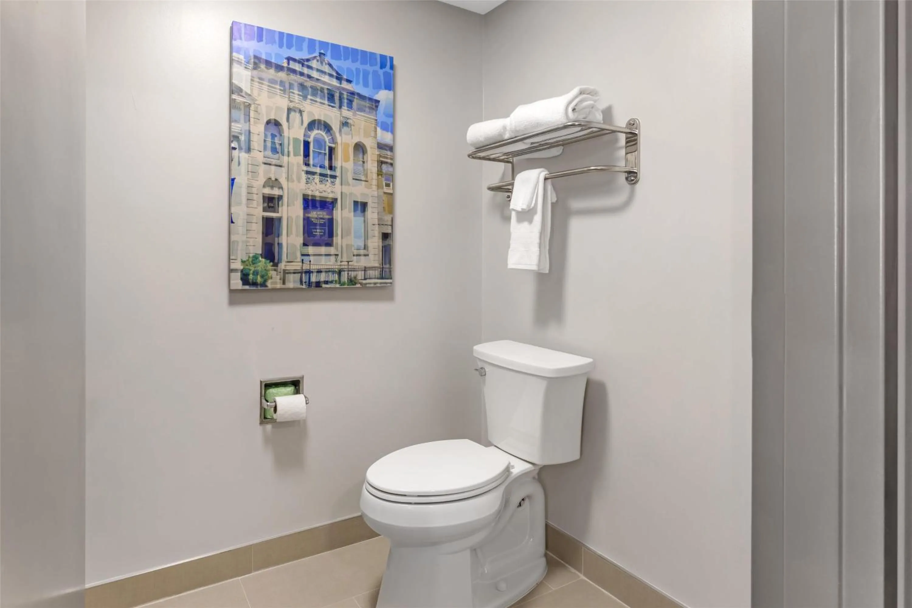 Bathroom in Best Western Plus Elgin - Chicago