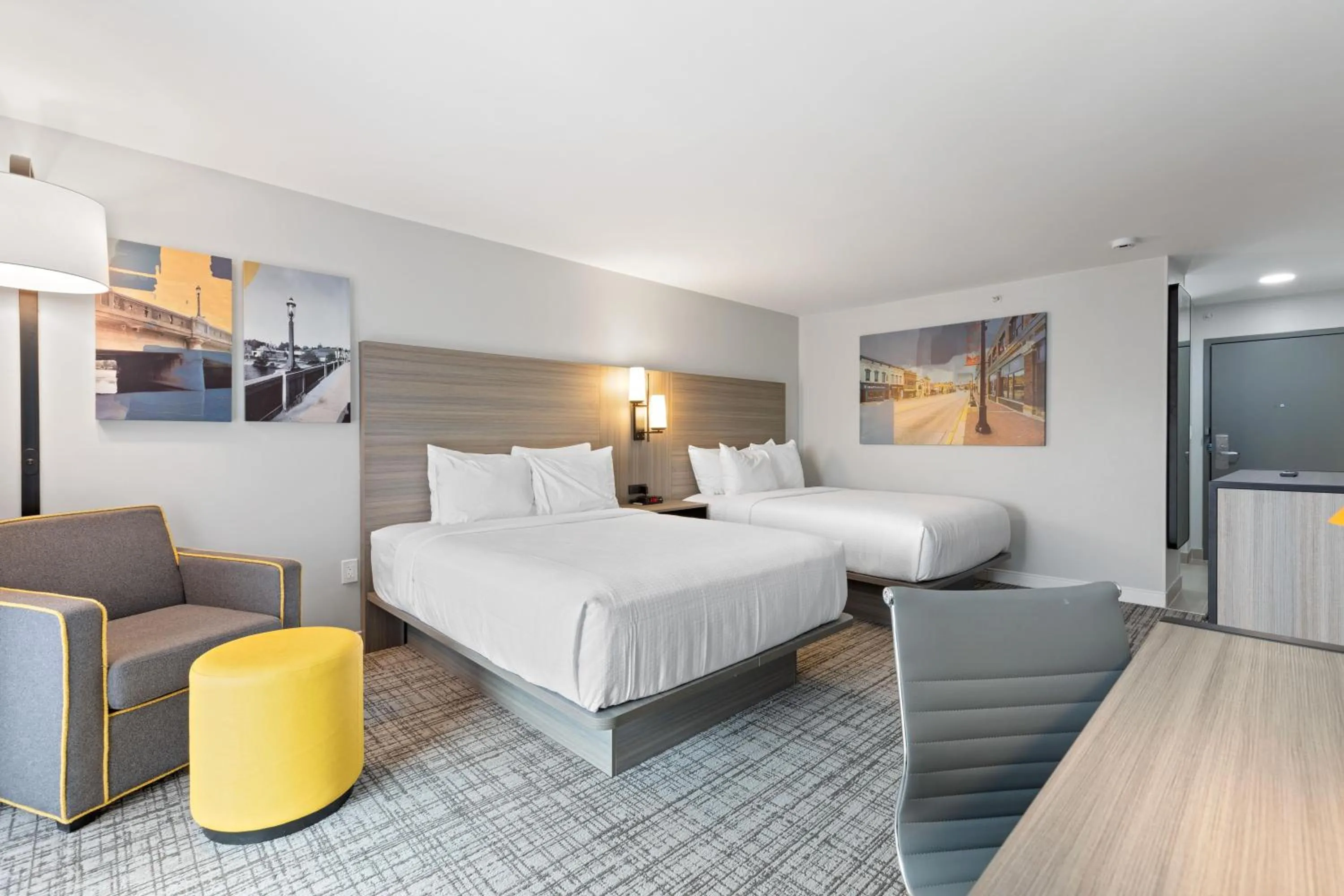 Bedroom, Bed in Best Western Plus Elgin - Chicago