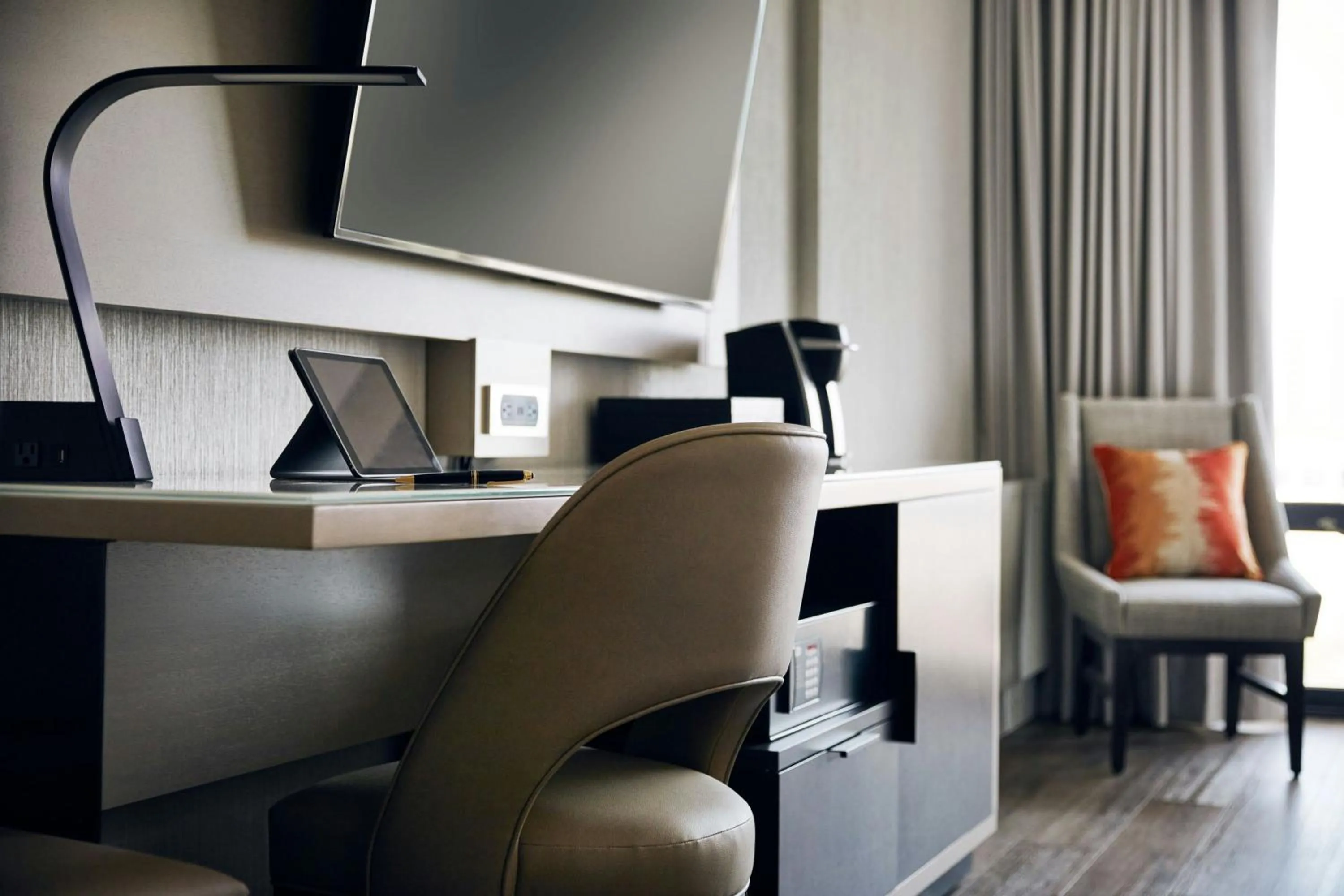 Lounge or bar in Chicago Marriott Oak Brook