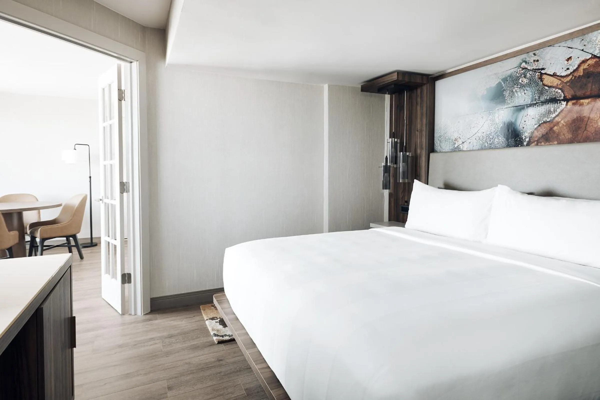 Bedroom, Bed in Chicago Marriott Oak Brook