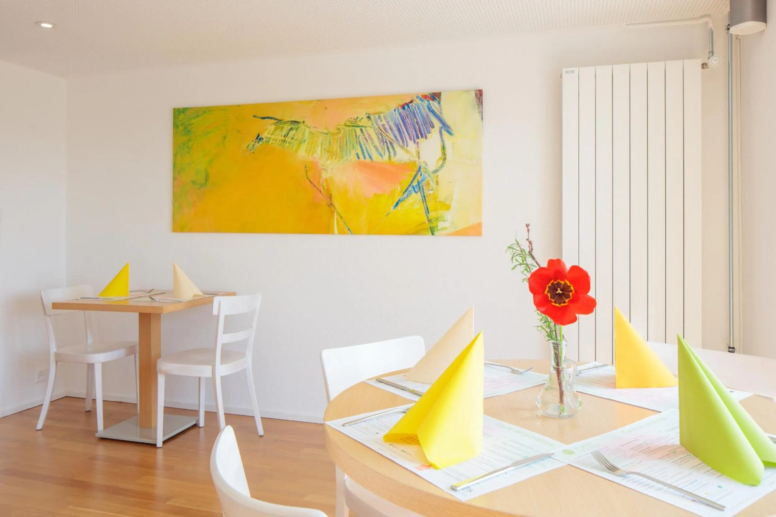 Restaurant/places to eat in Le Domaine (Swiss Lodge)