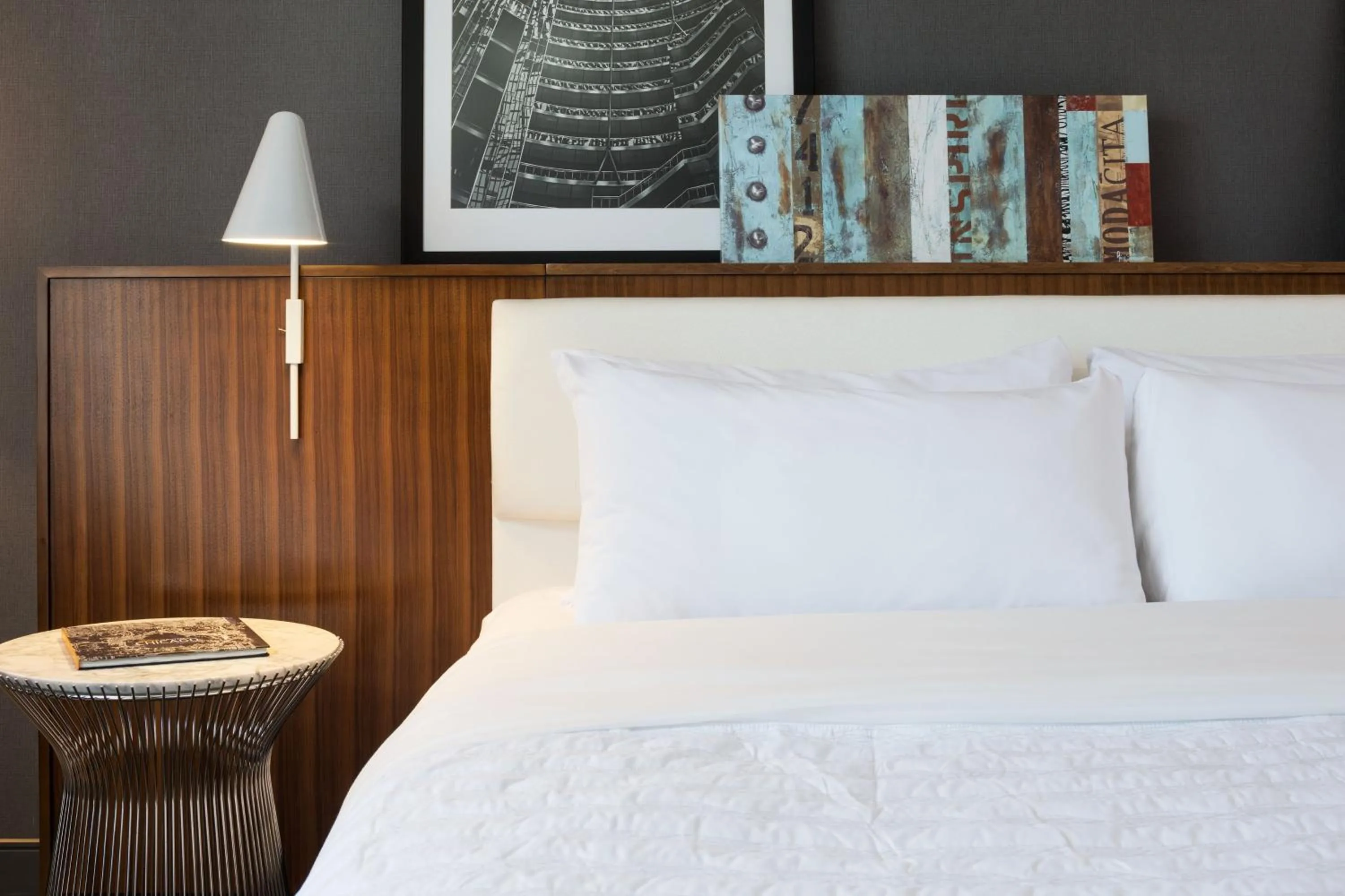 Bedroom, Bed in Le Méridien Chicago - Oakbrook Center