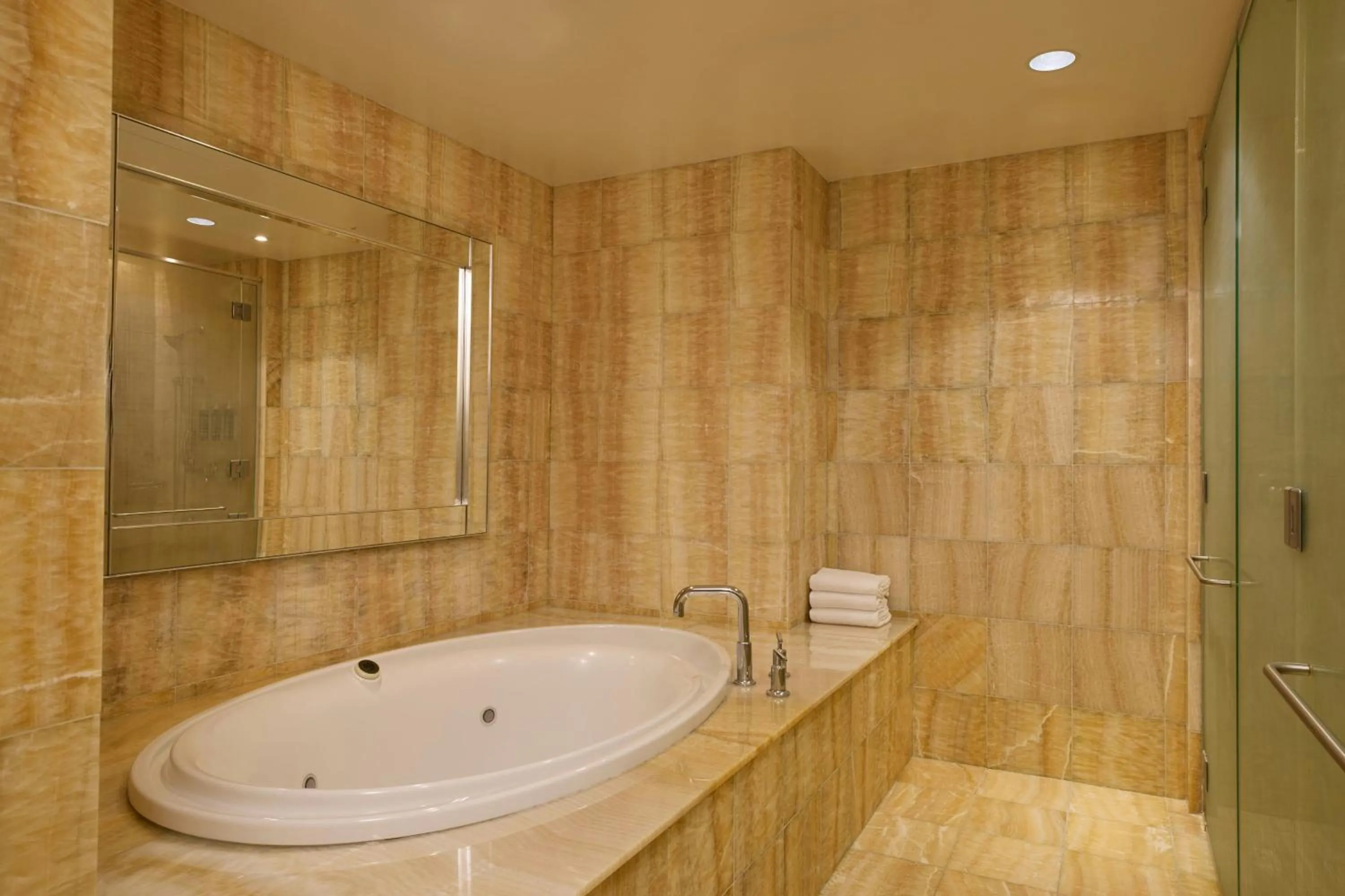 Bathroom in Renaissance Schaumburg Convention Center Hotel