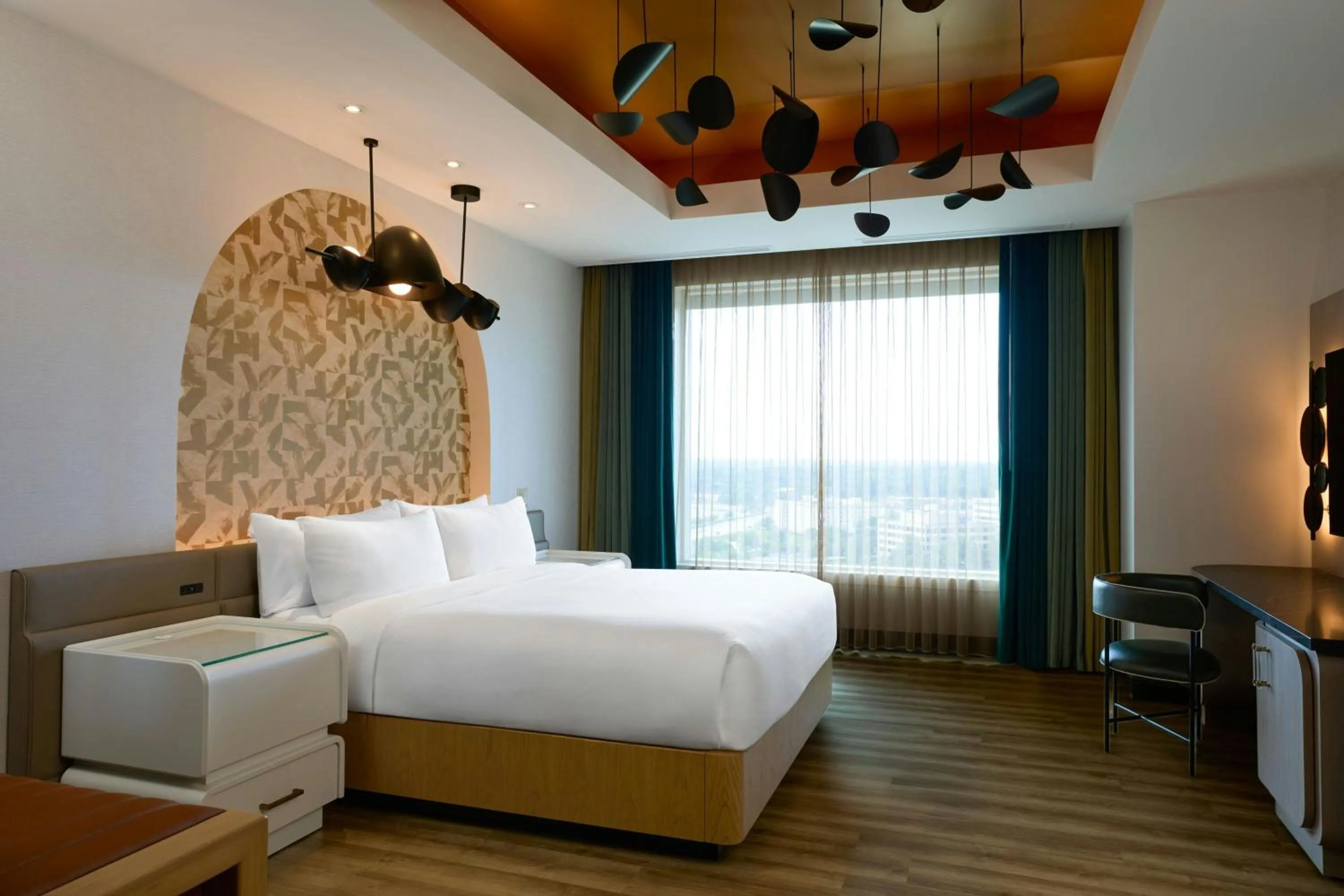 Bedroom, Bed in Renaissance Schaumburg Convention Center Hotel