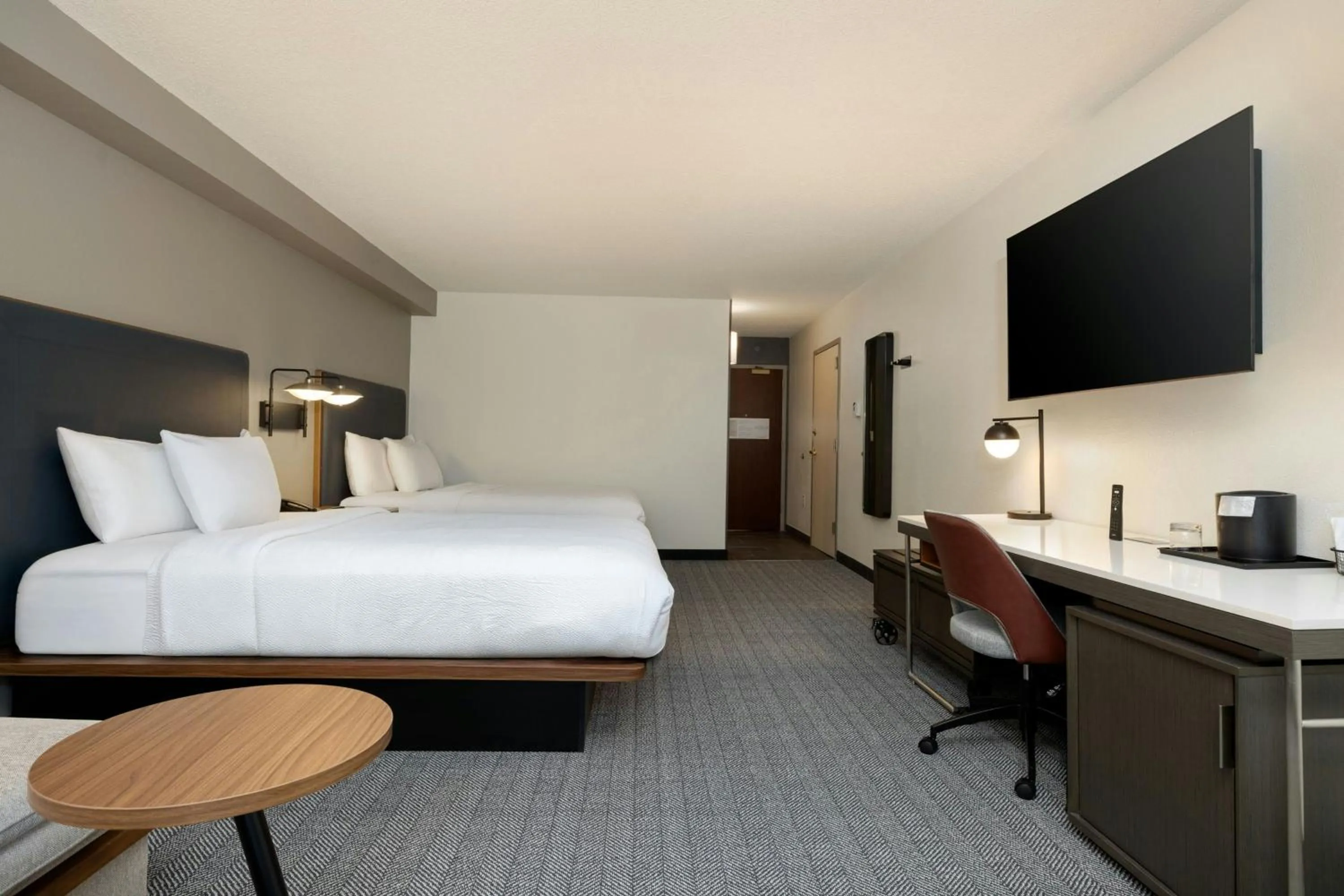 Photo of the whole room, Bed in Courtyard by Marriott North Charleston Airport Coliseum