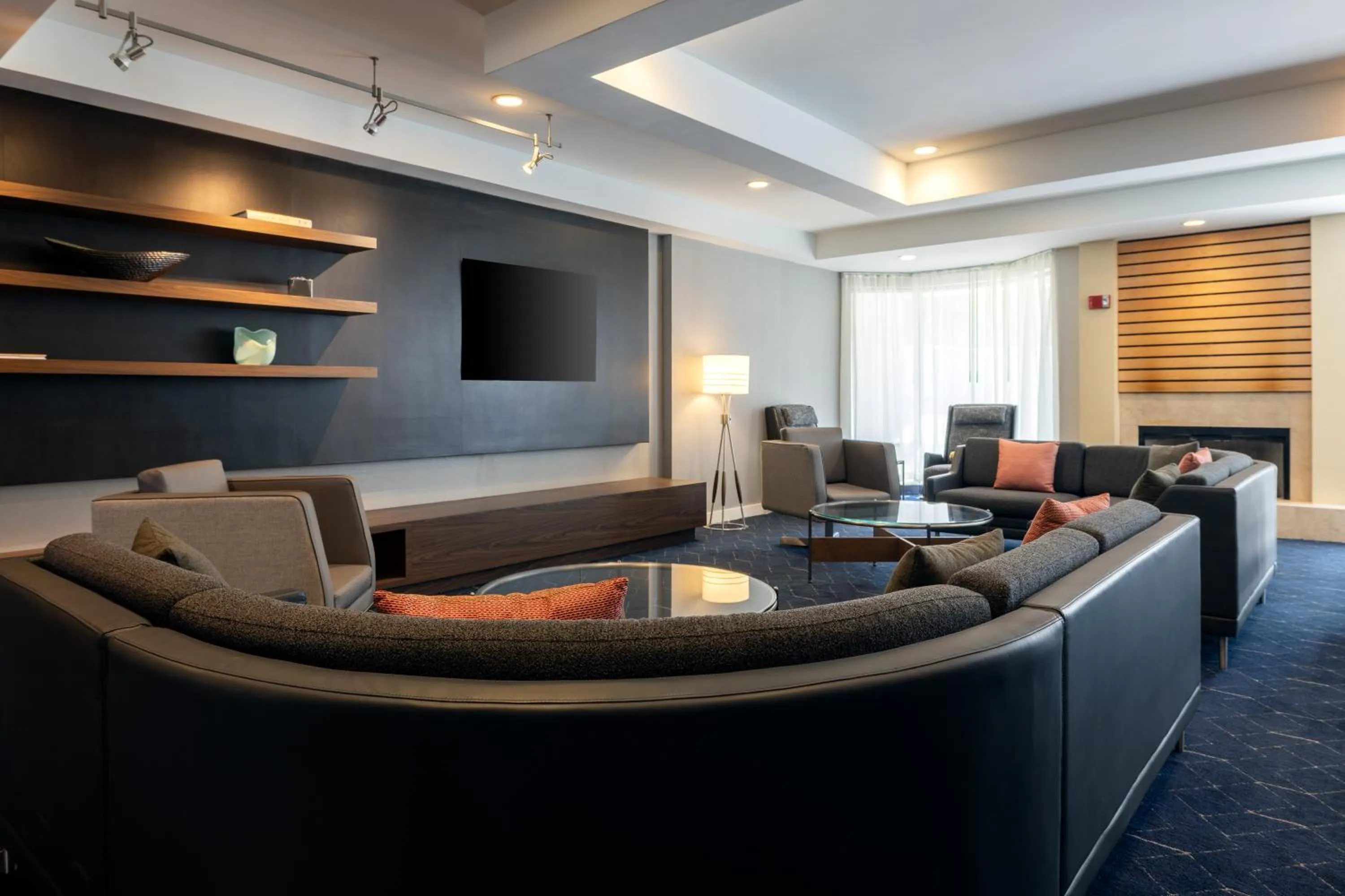 Lobby or reception in Courtyard by Marriott North Charleston Airport Coliseum