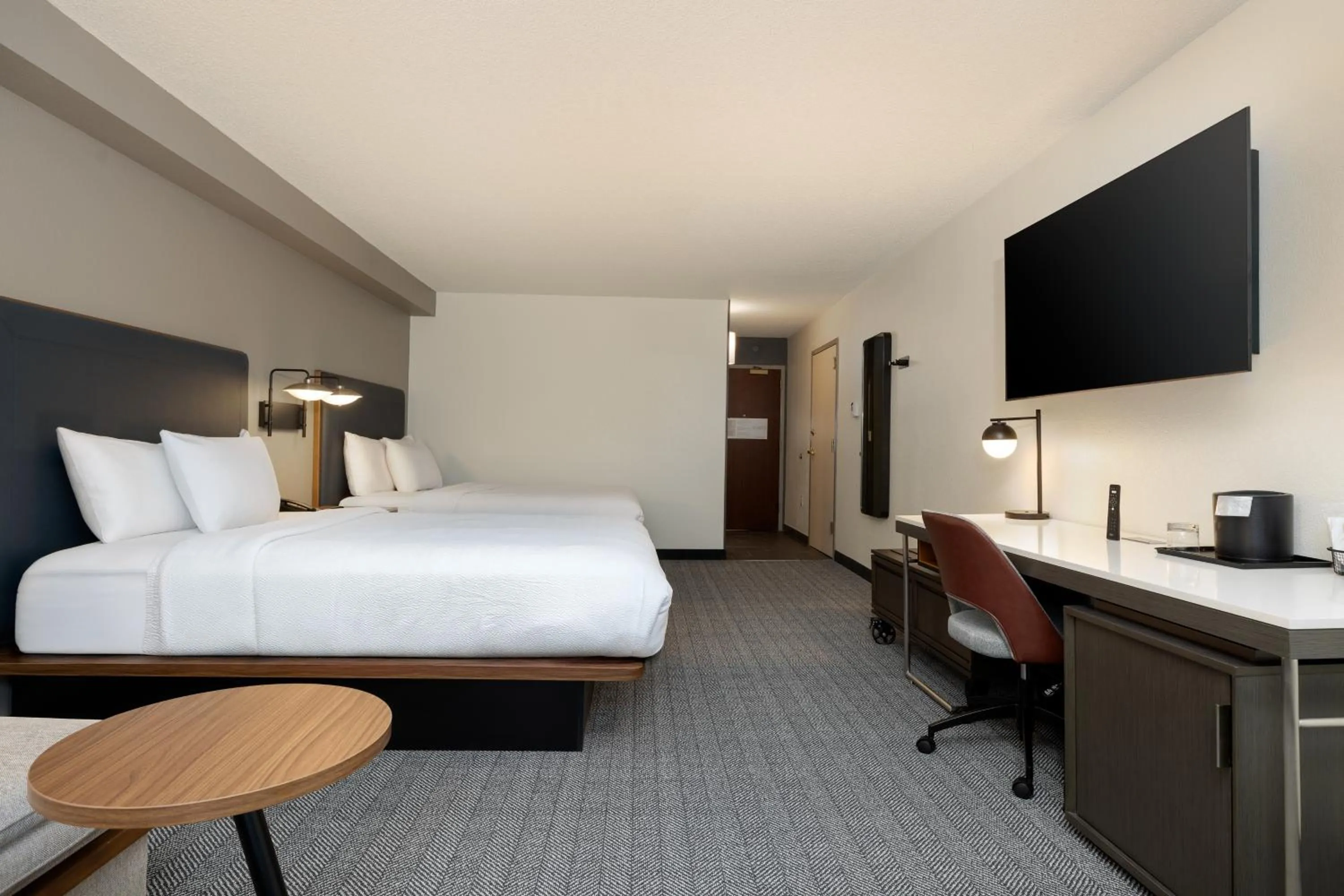 Guests, Bed in Courtyard by Marriott North Charleston Airport Coliseum