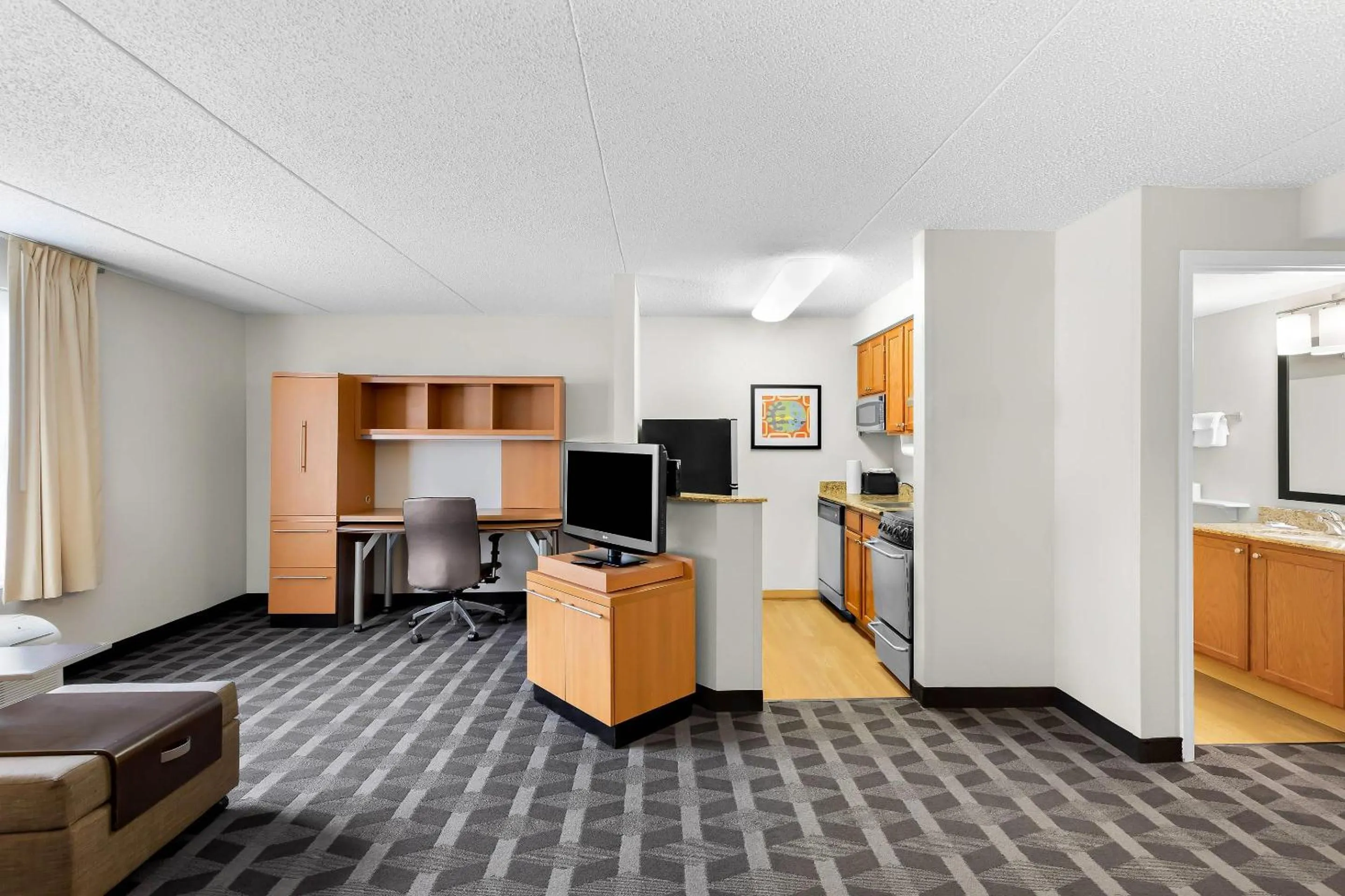 Bedroom in MainStay Suites Middleburg Heights Cleveland Airport