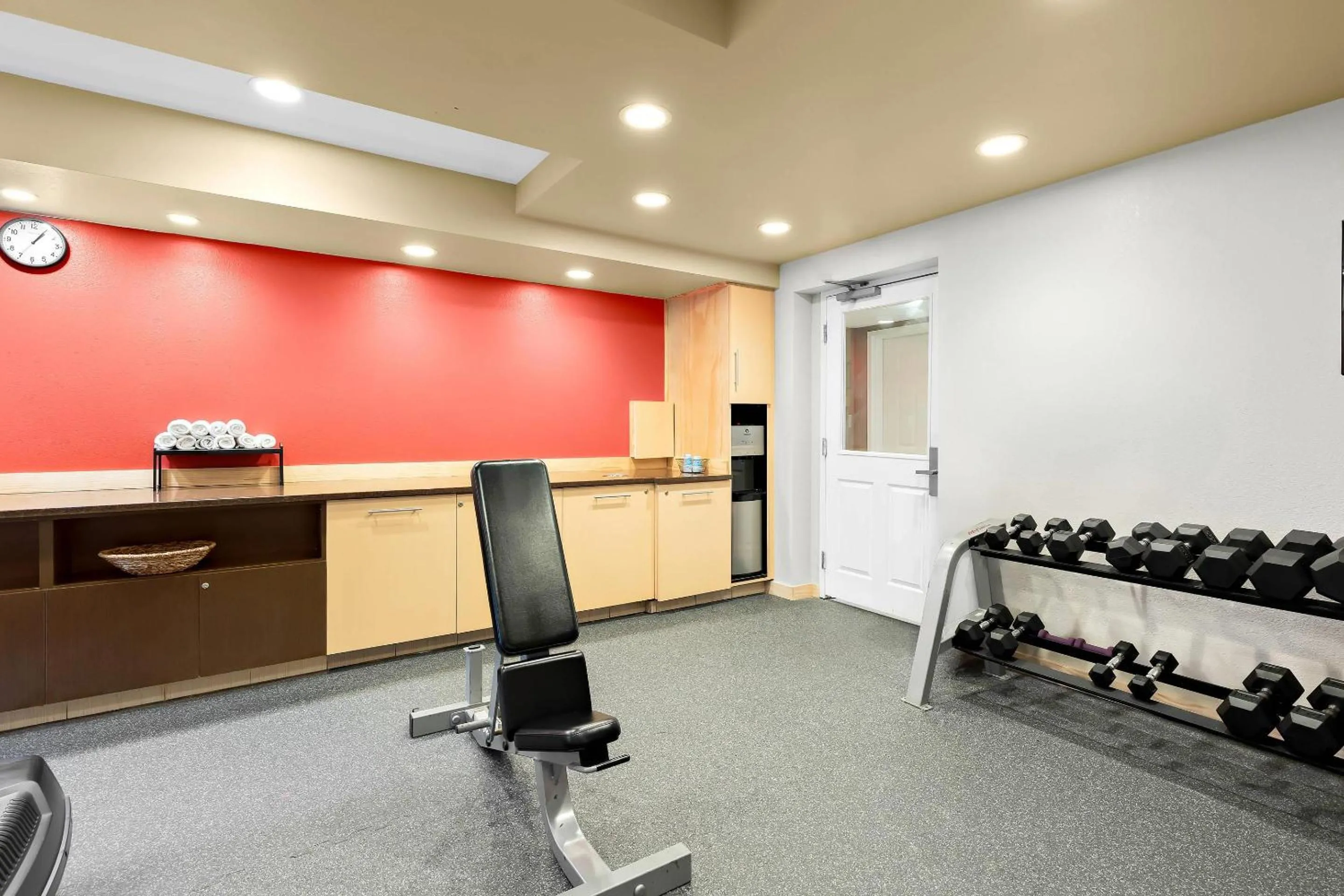 Fitness centre/facilities in MainStay Suites Middleburg Heights Cleveland Airport