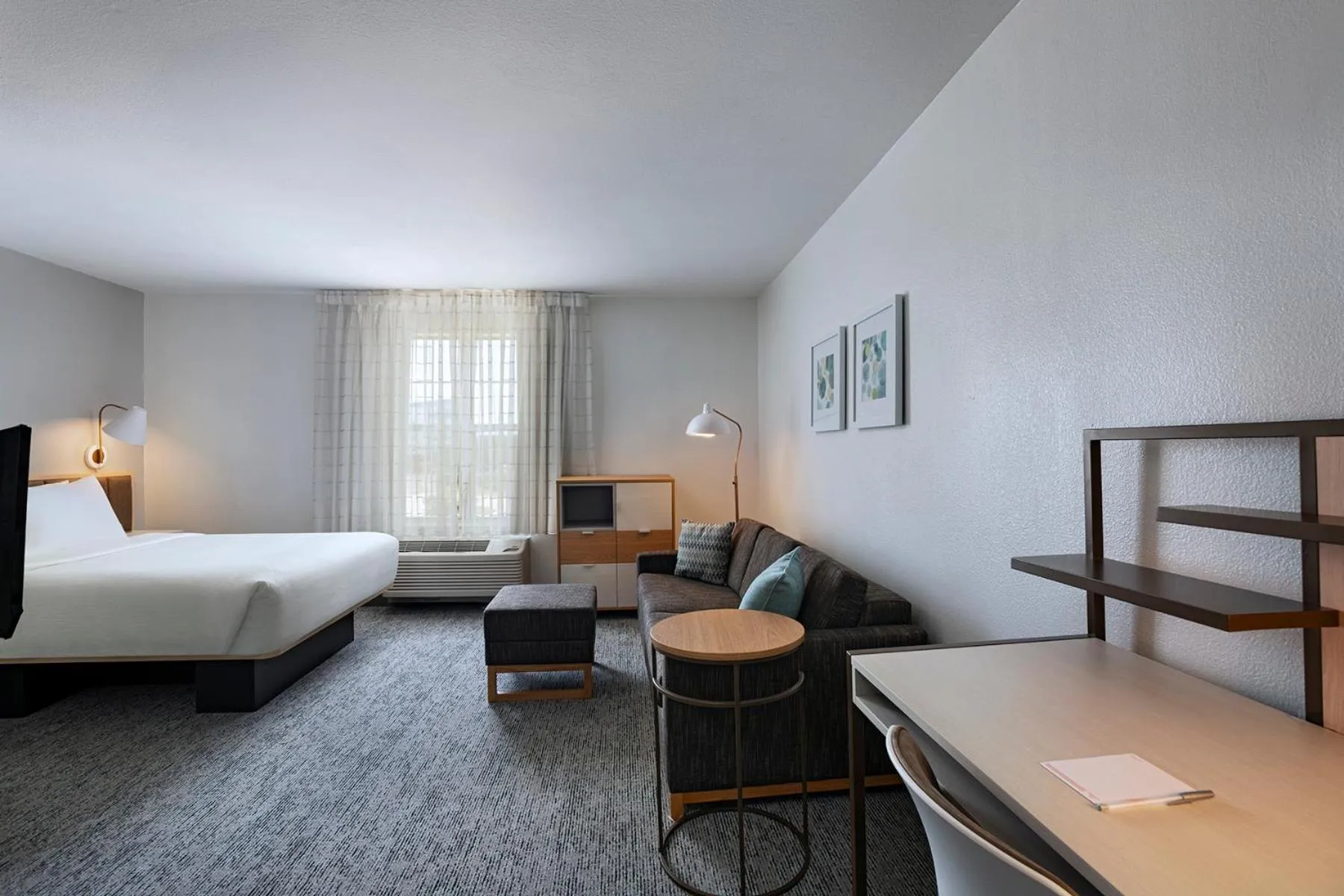 Photo of the whole room, Bed in TownePlace Suites by Marriott College Station