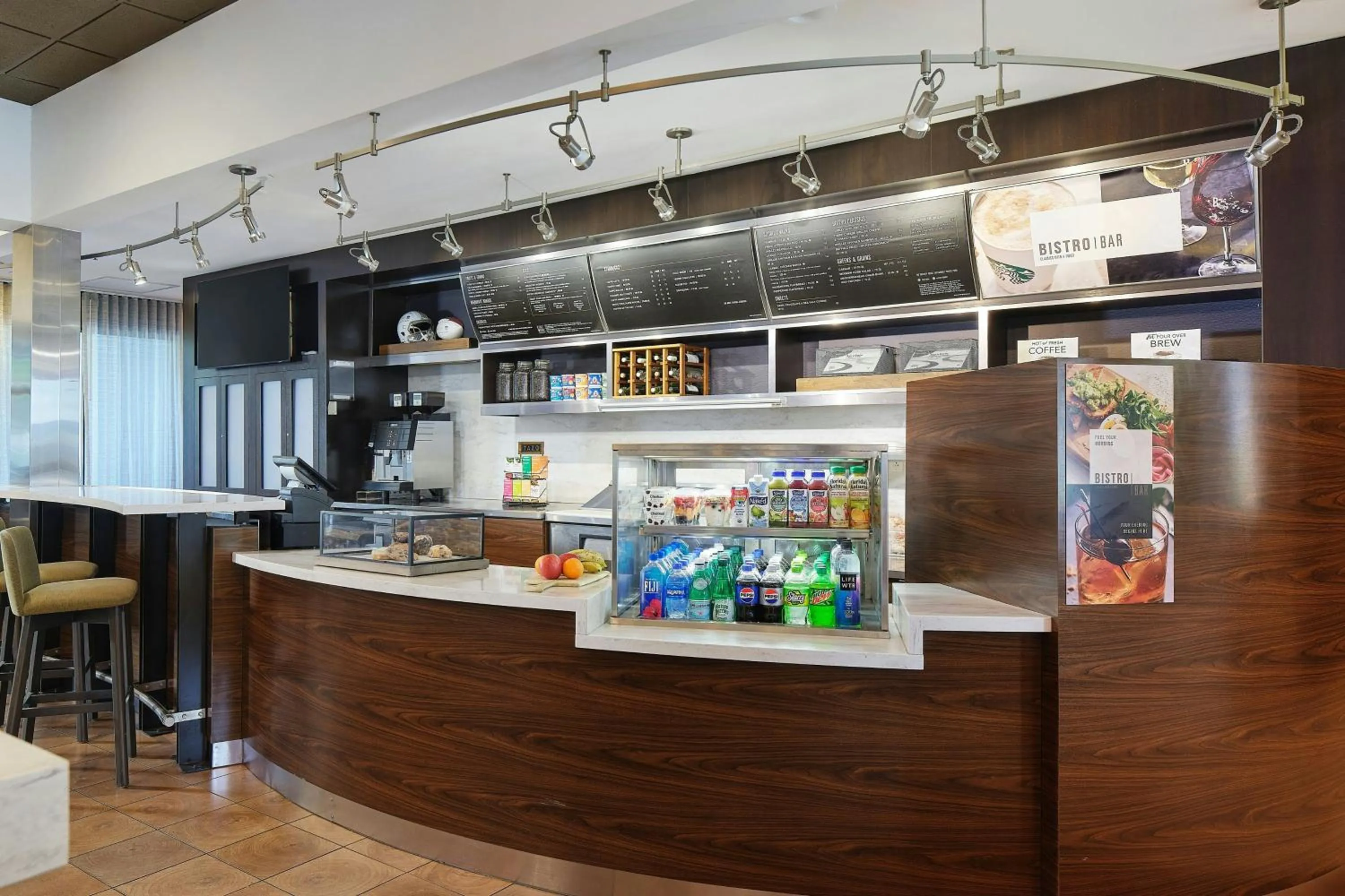 Breakfast in Courtyard Charlotte SouthPark