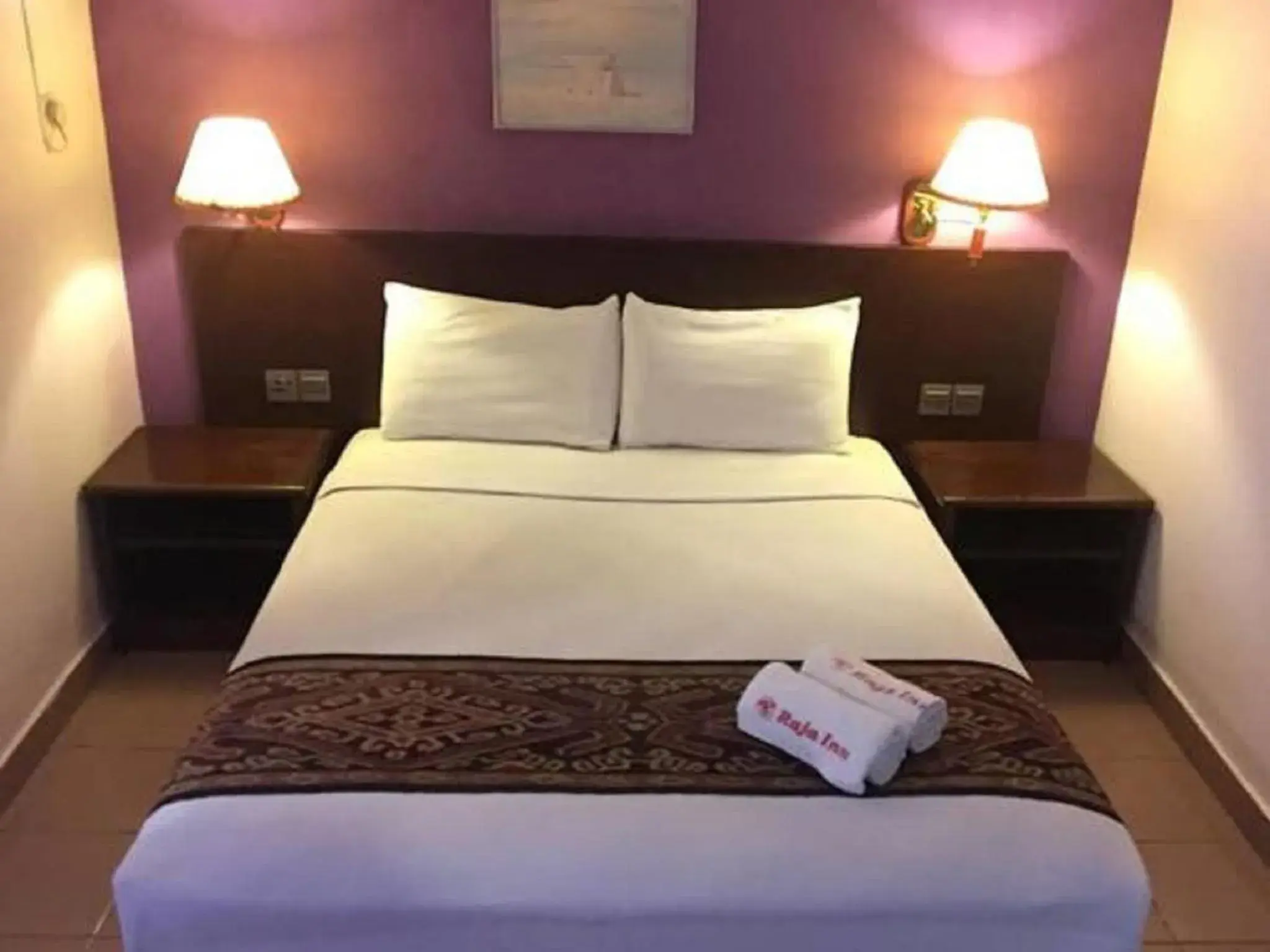 Standard Double Room in Raja Inn Standard Double Room in Raja Inn