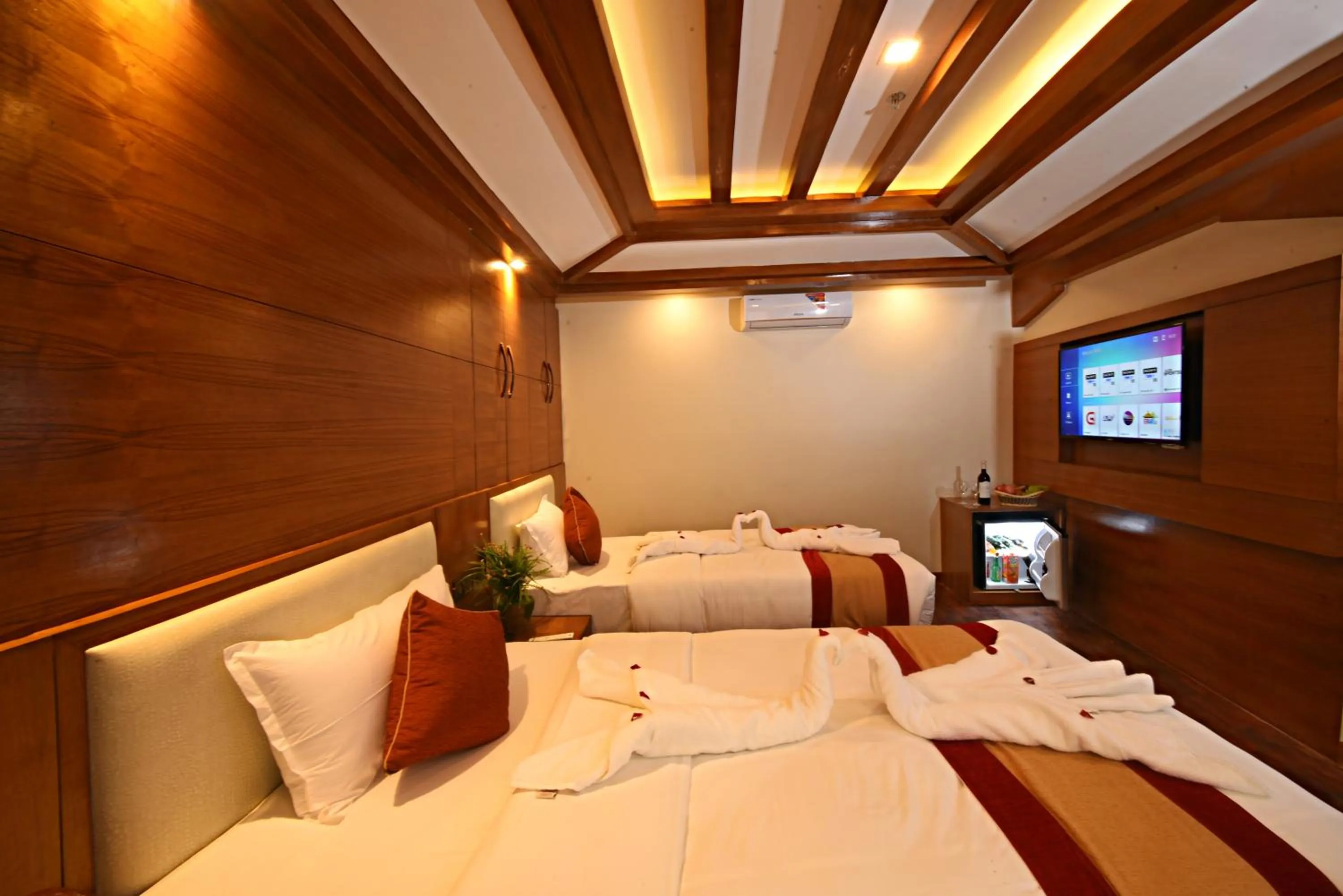 Photo of the whole room, Bed in Hotel Thamel Park