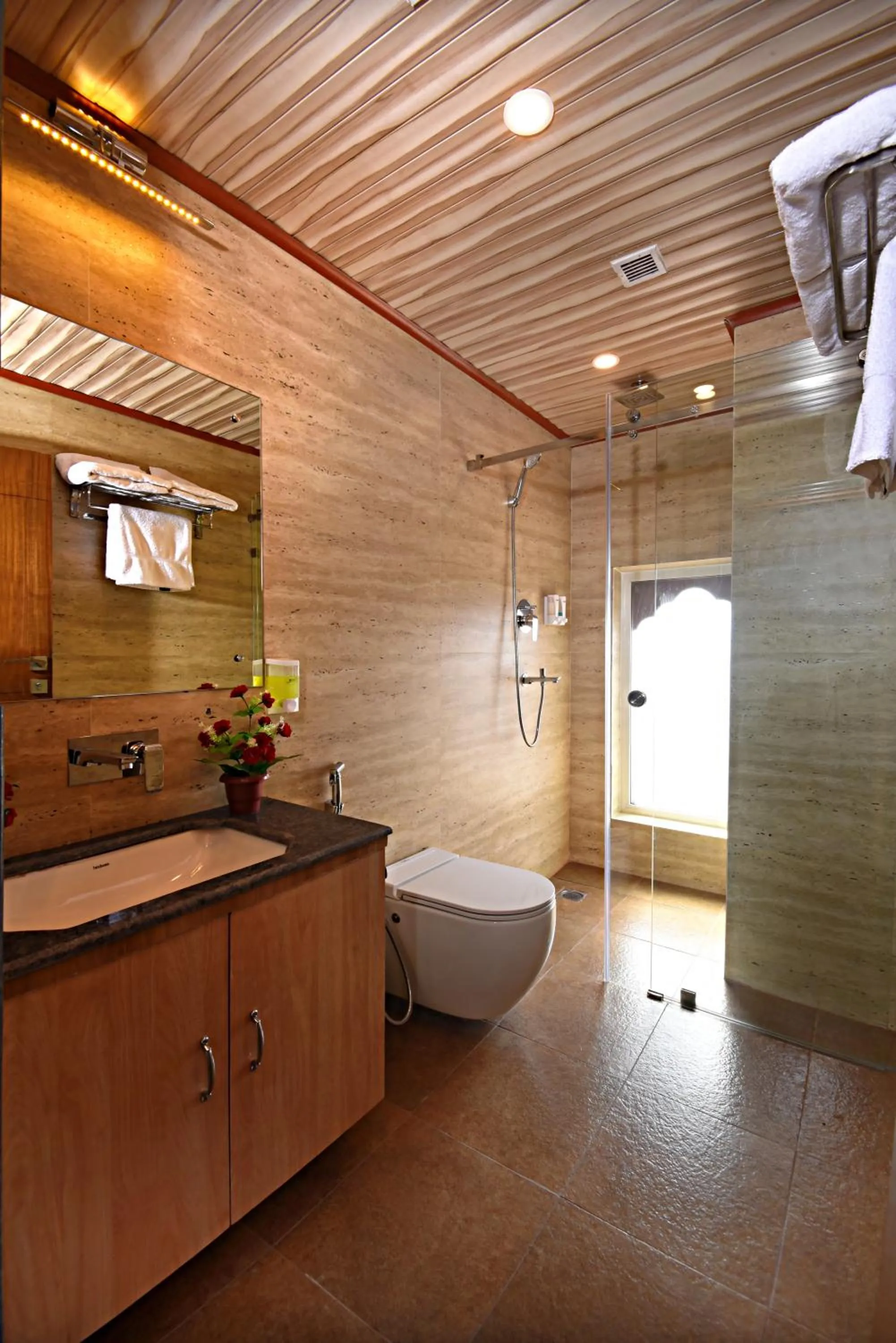 Bathroom in Hotel Thamel Park