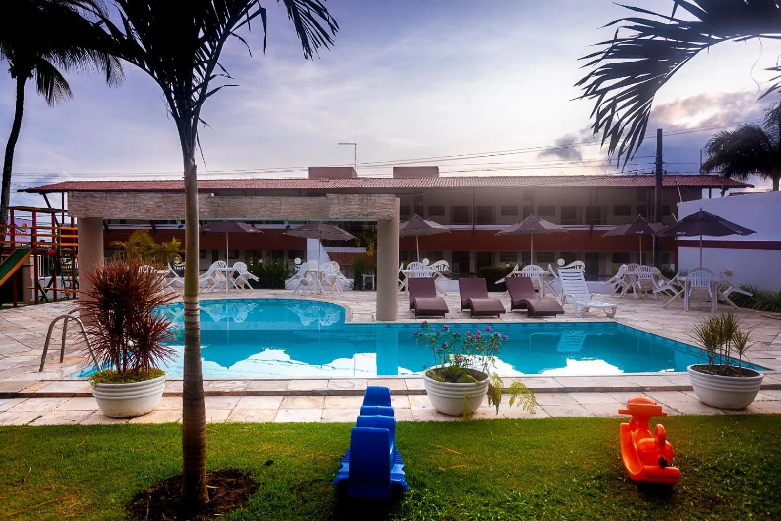 Swimming pool in Alimar Hotel