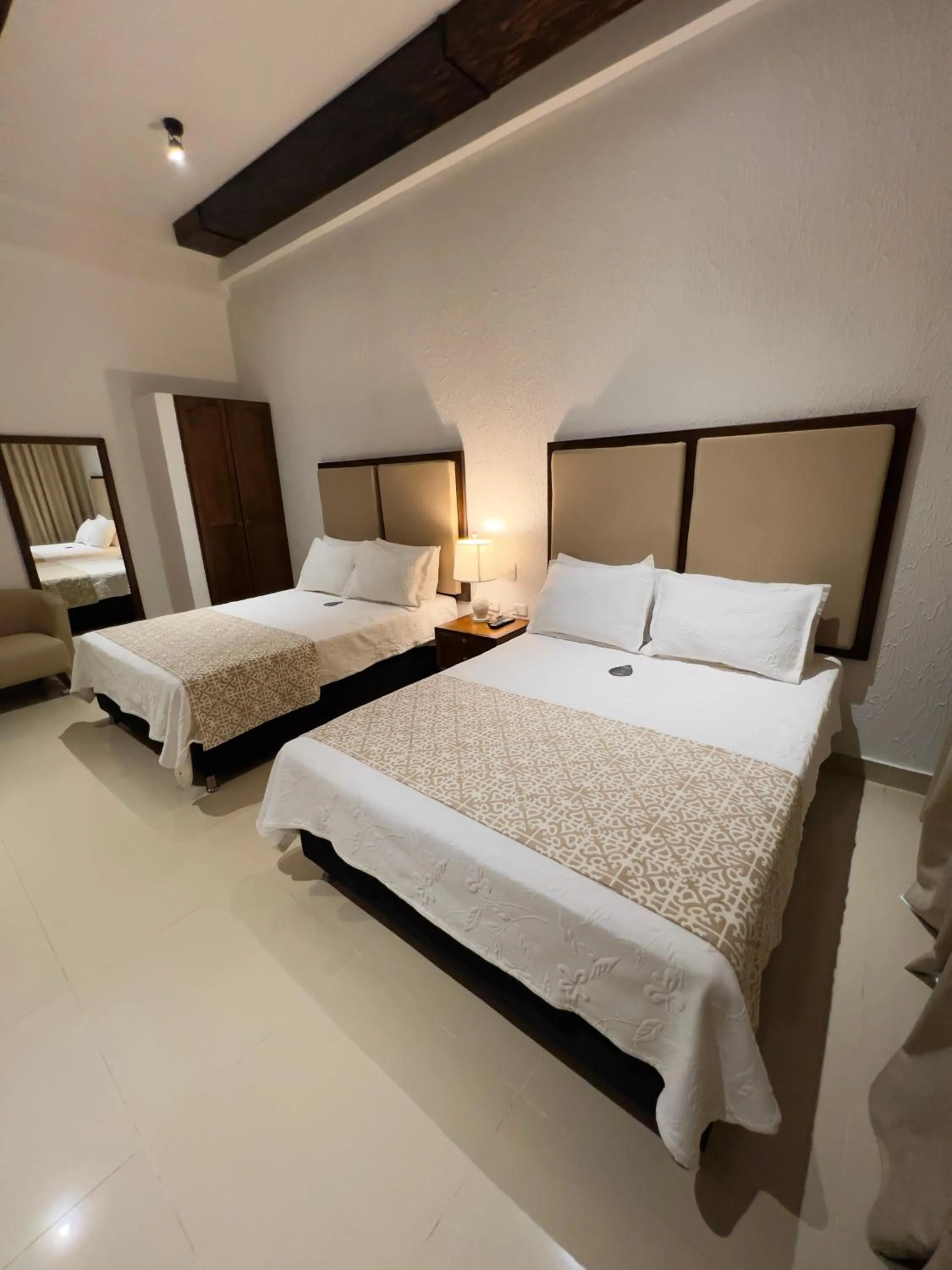 Bed in Hotel Dorado Plaza Centro Histórico