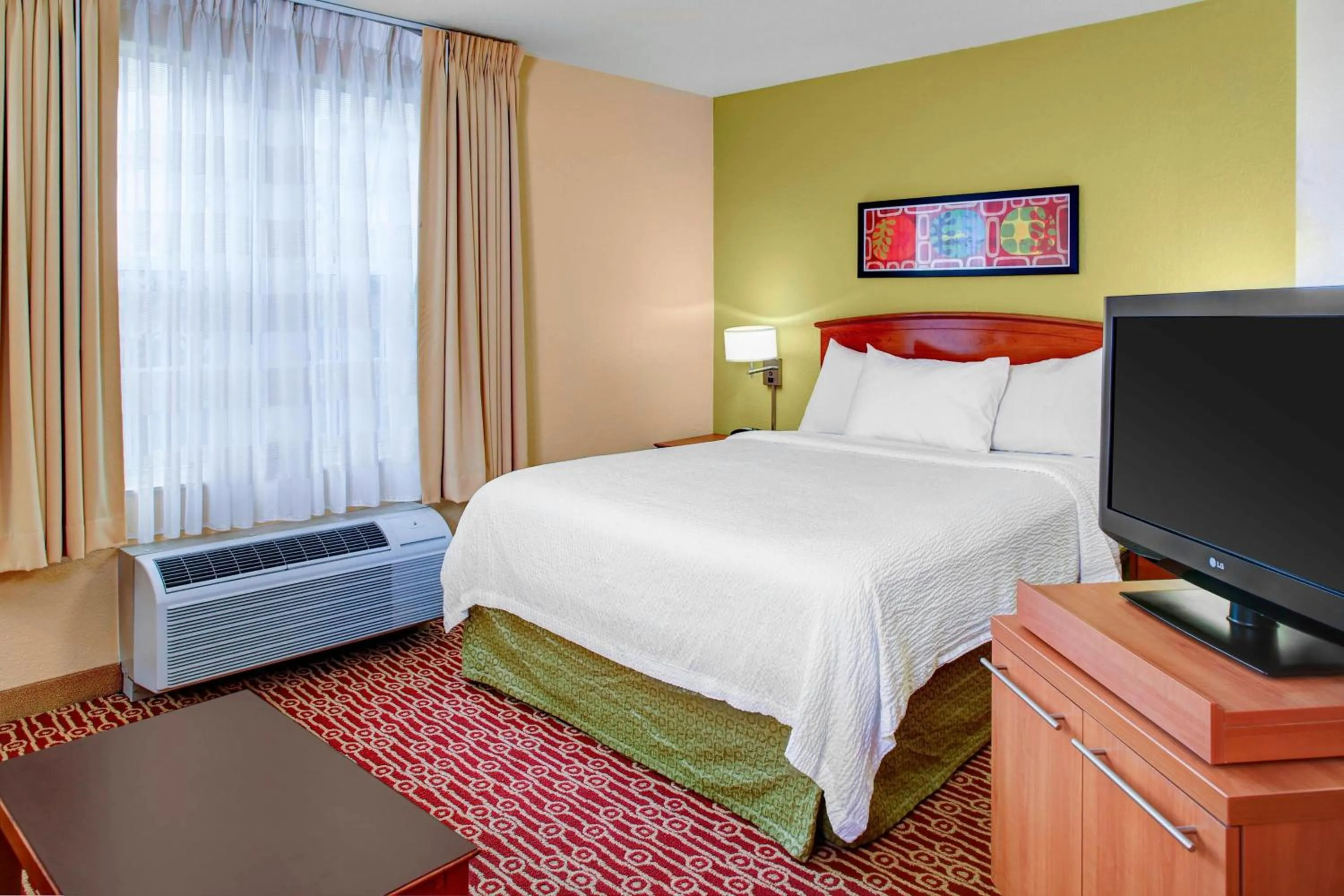 Bedroom, Bed in TownePlace Suites Columbus Airport Gahanna