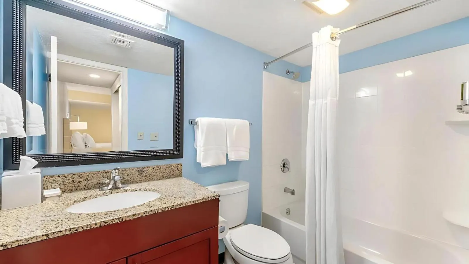 Bathroom in Sonesta ES Suites Cincinnati - Sharonville West