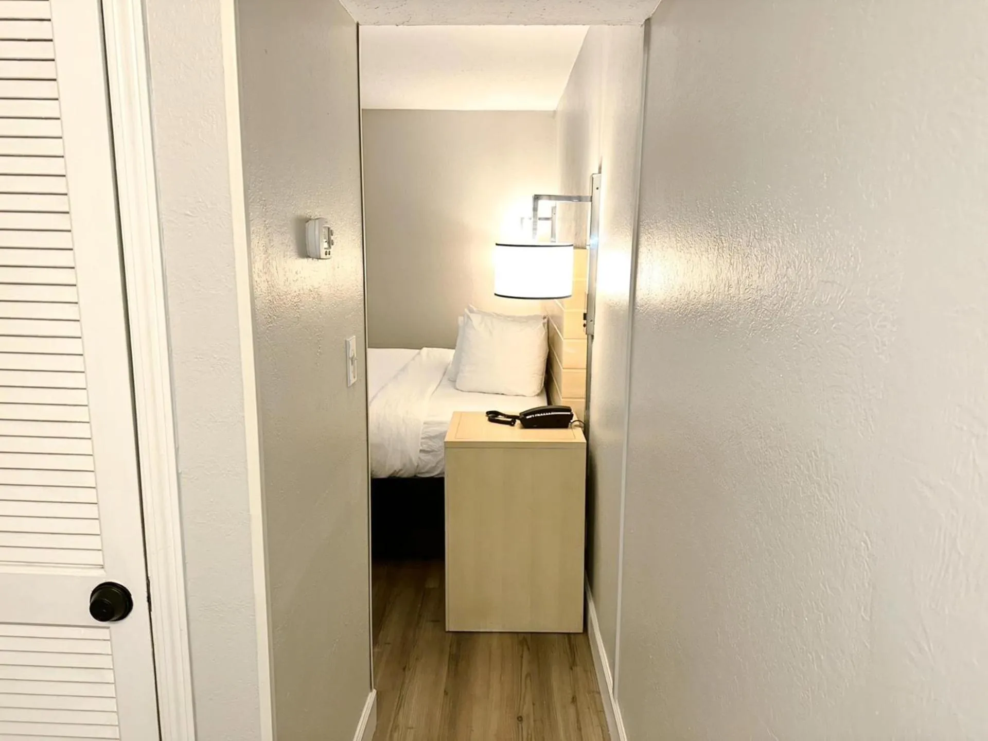 Bed in Sonesta ES Suites Cincinnati - Sharonville West