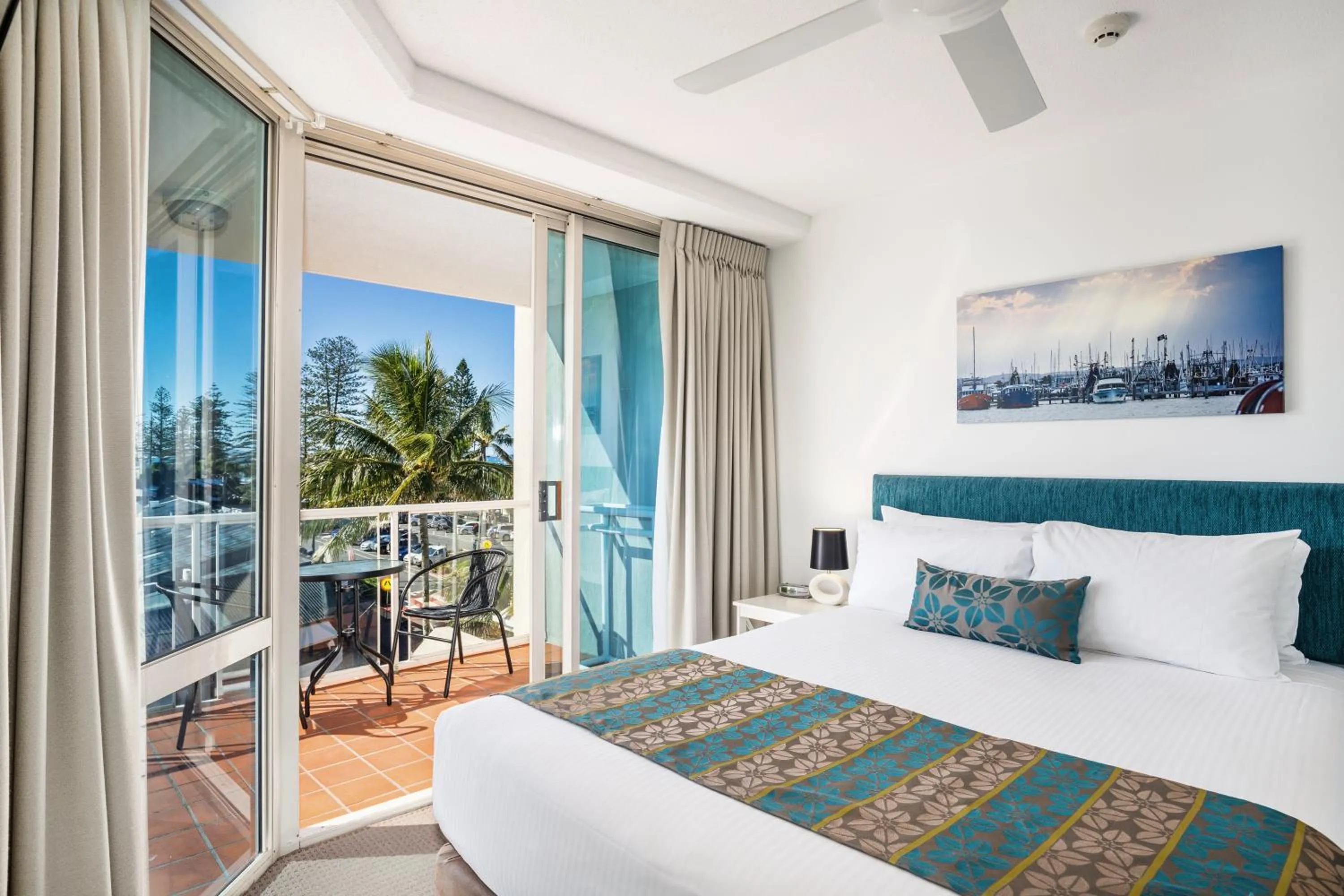 Balcony/Terrace, Bed in Sandcastles Mooloolaba