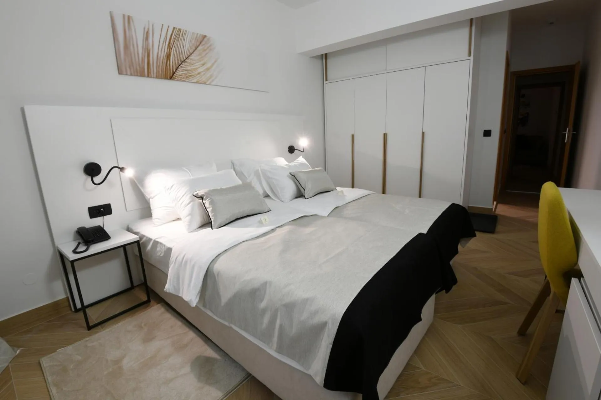 Bed in Aparthotel Milenij