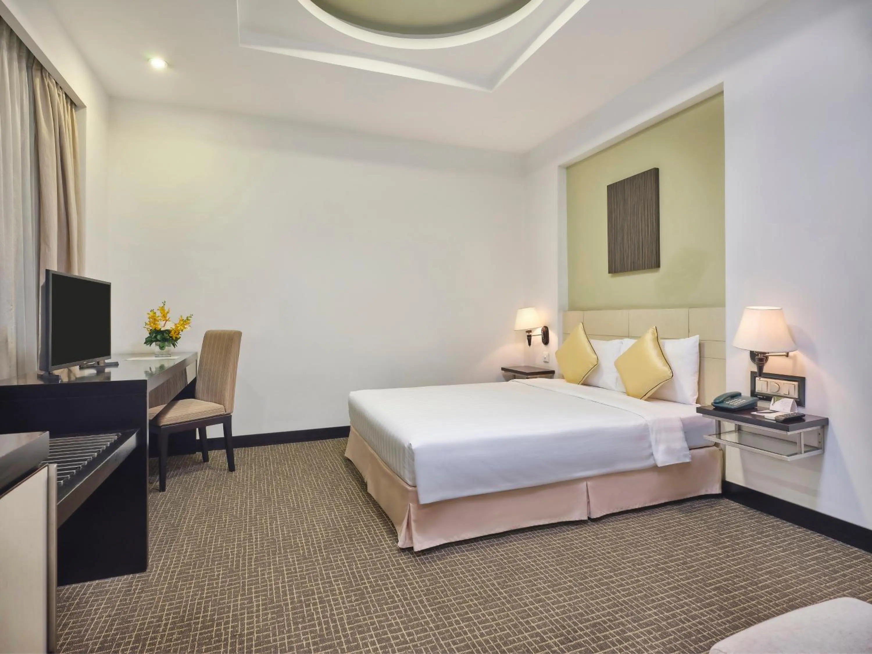 Bedroom, Bed in Bong Sen Hotel Saigon