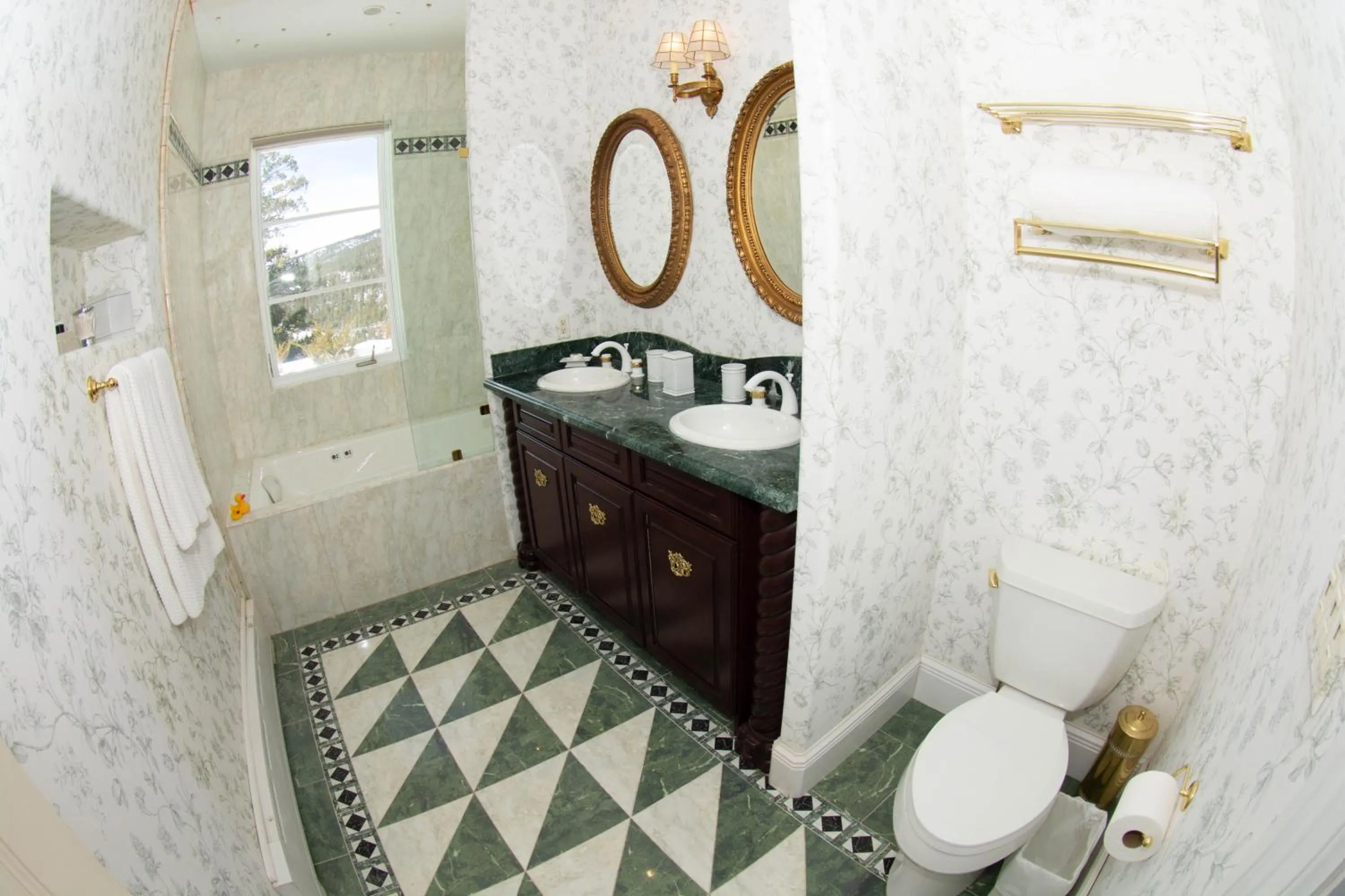 The Guest House at Keyah Grande