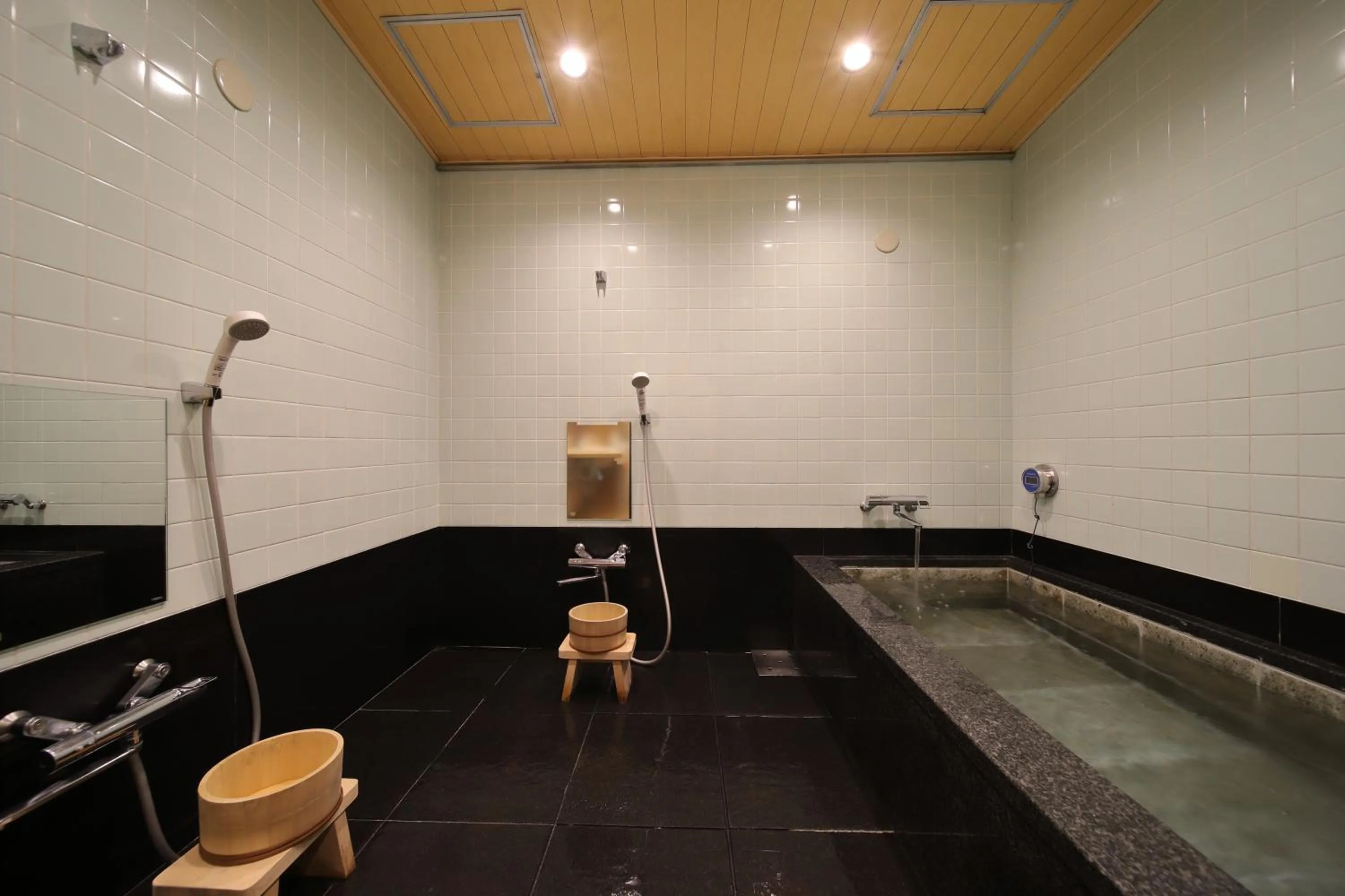 Public Bath in Kyoto Ryokan SAKANOUE