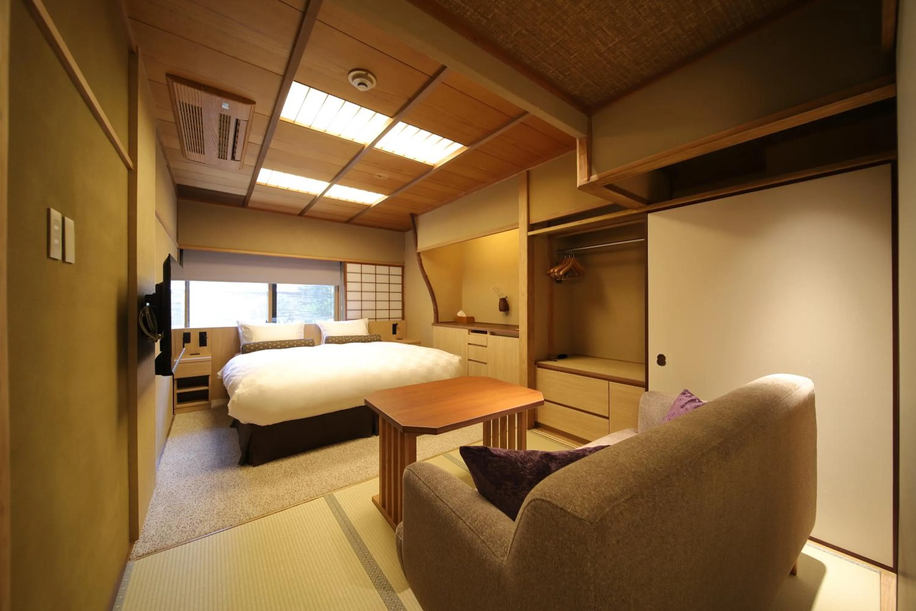 Bedroom, Bed in Kyoto Ryokan SAKANOUE