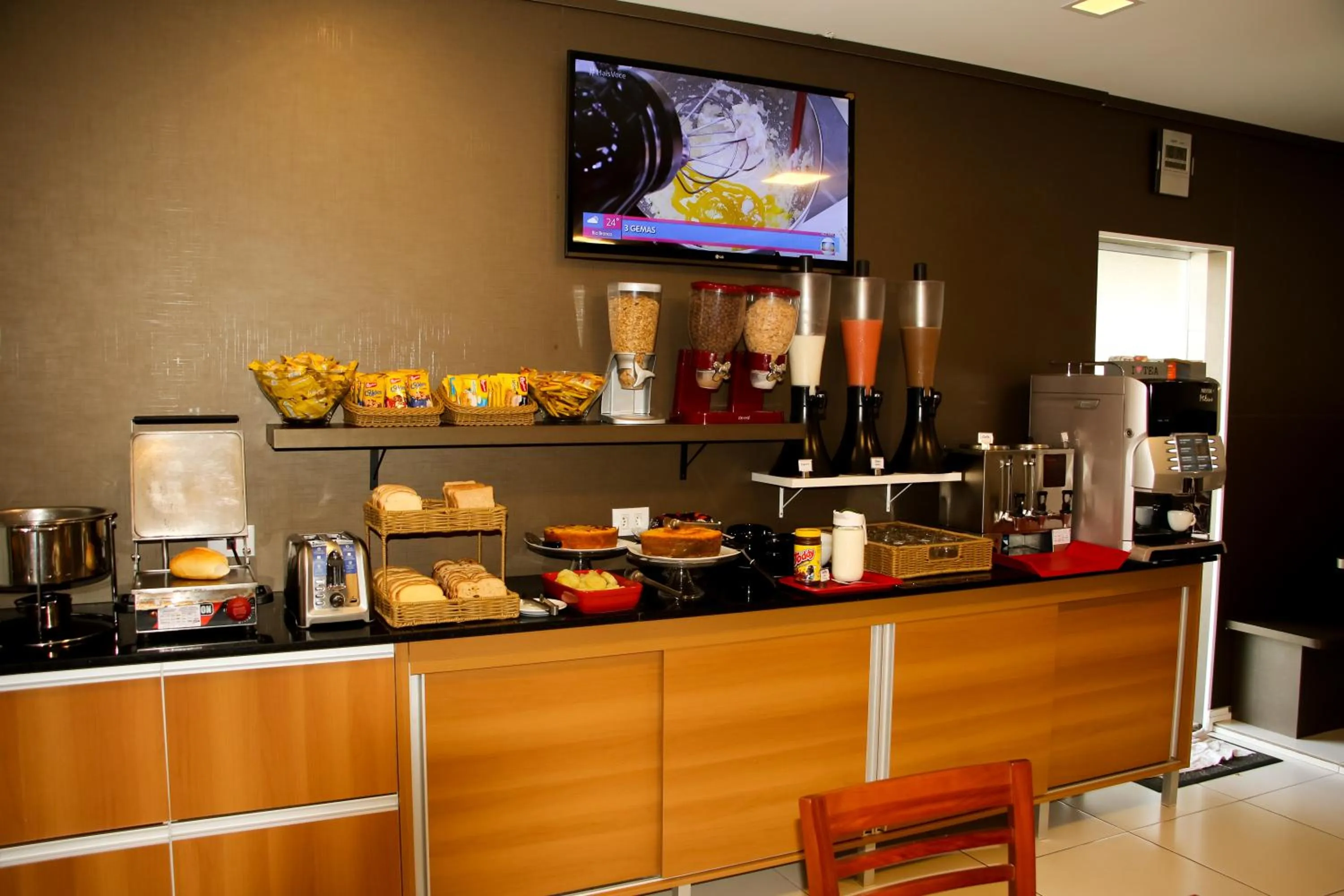 Breakfast in Pousada Du Valle