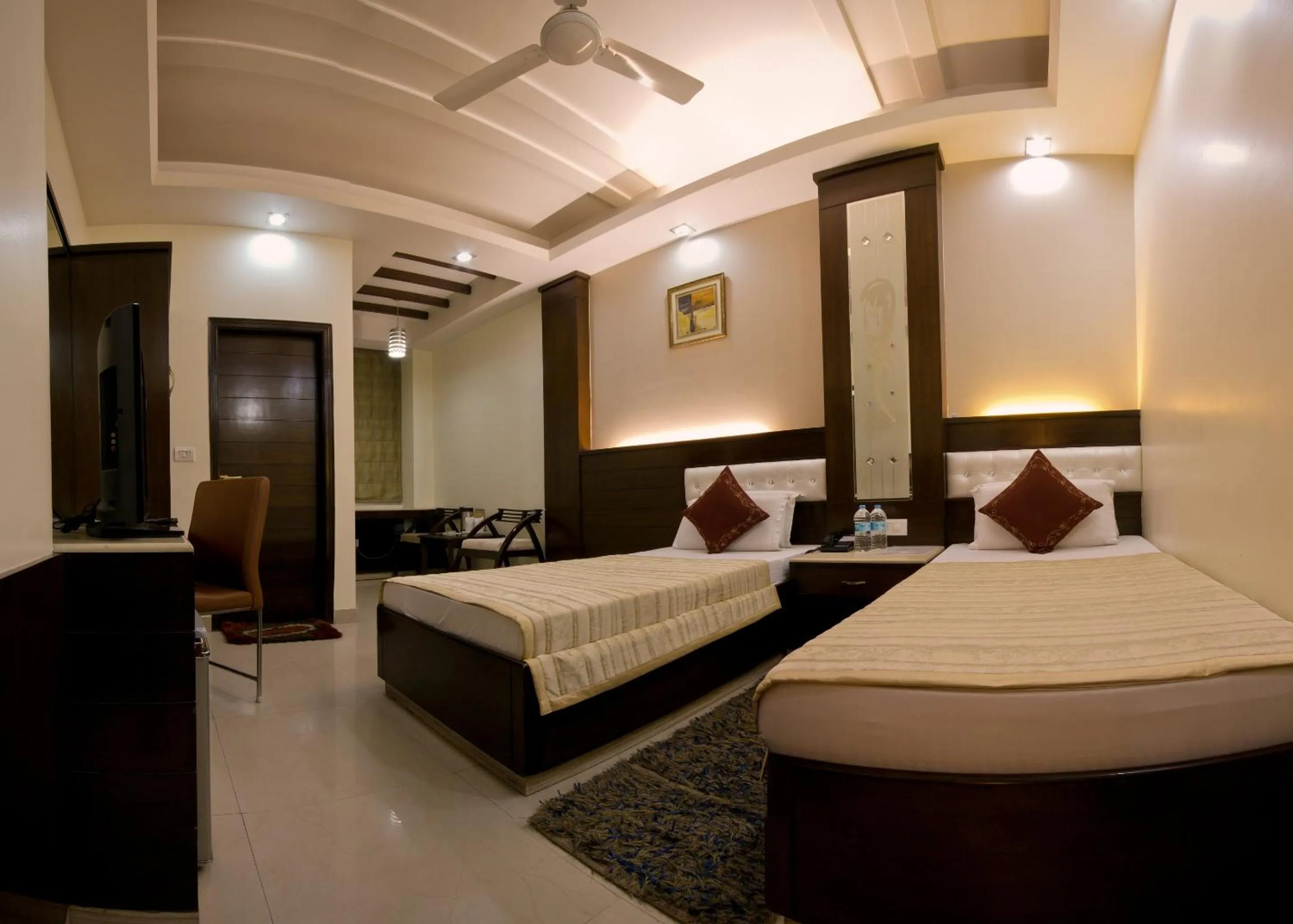 Bedroom, Bed in Hotel Aster Inn New Delhi