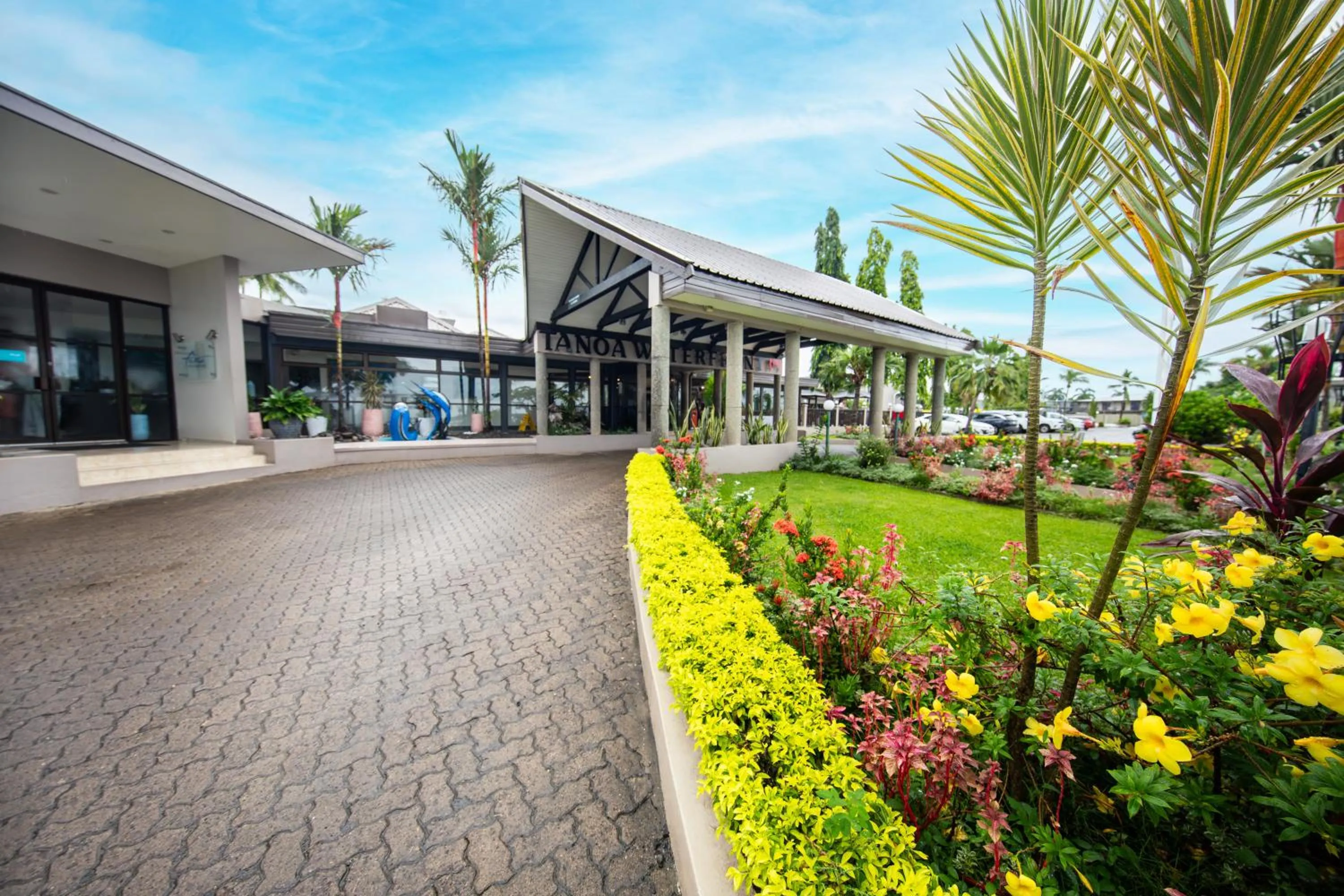 Property building in Tanoa Waterfront Hotel