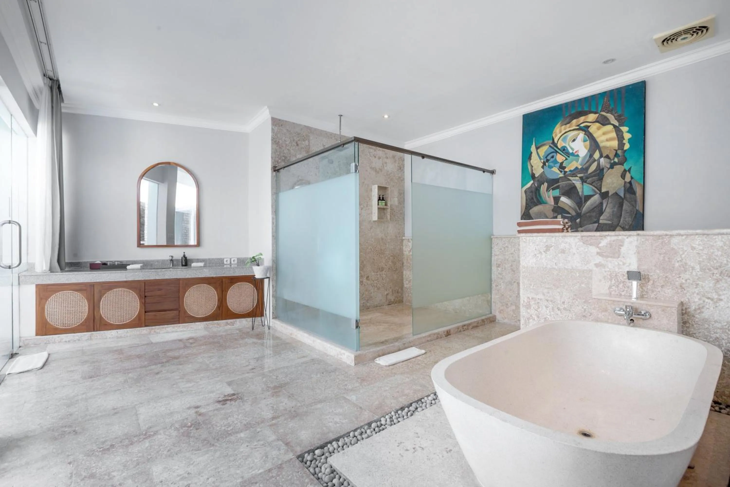 Shower in Nunamkhalu Private Villa and Spa