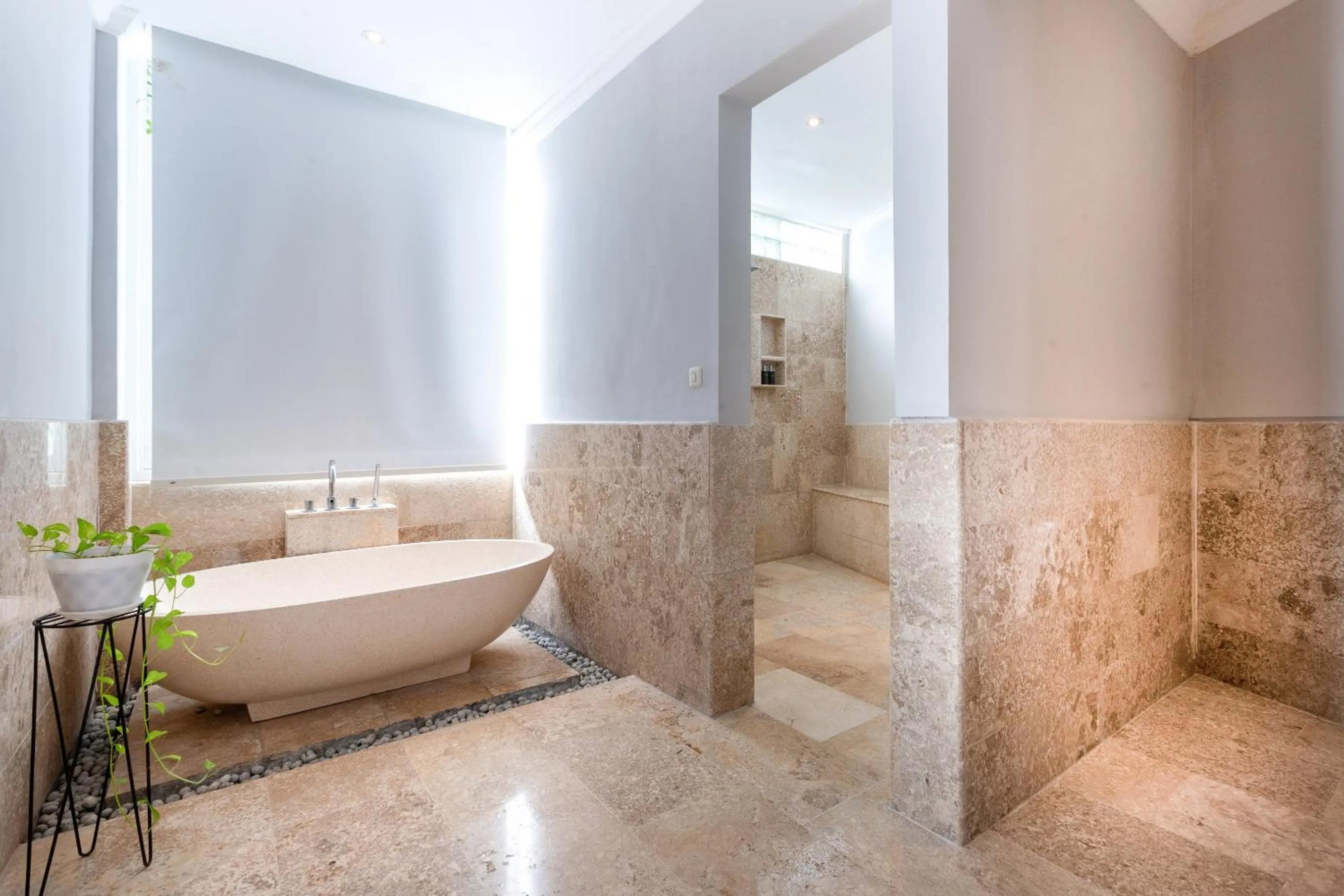 Bathroom in Nunamkhalu Private Villa and Spa