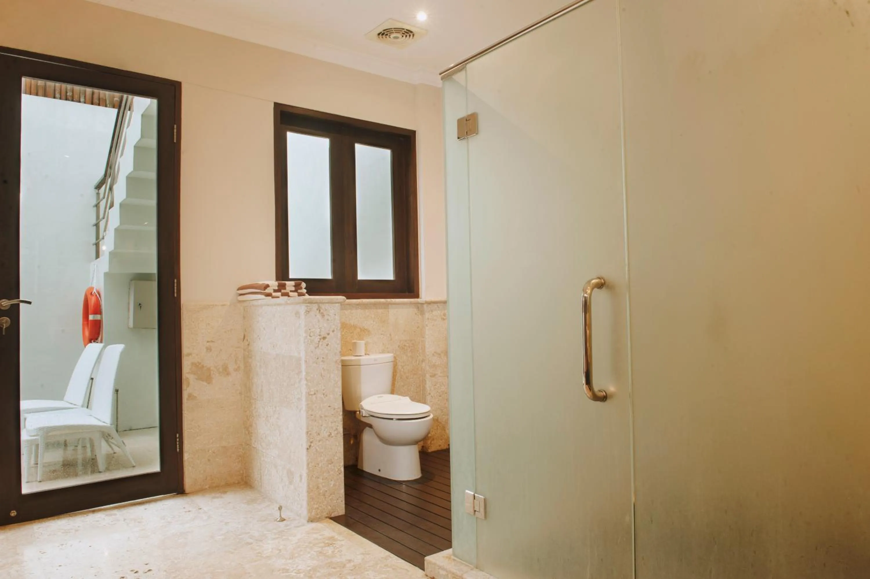 Bathroom in Nunamkhalu Private Villa and Spa