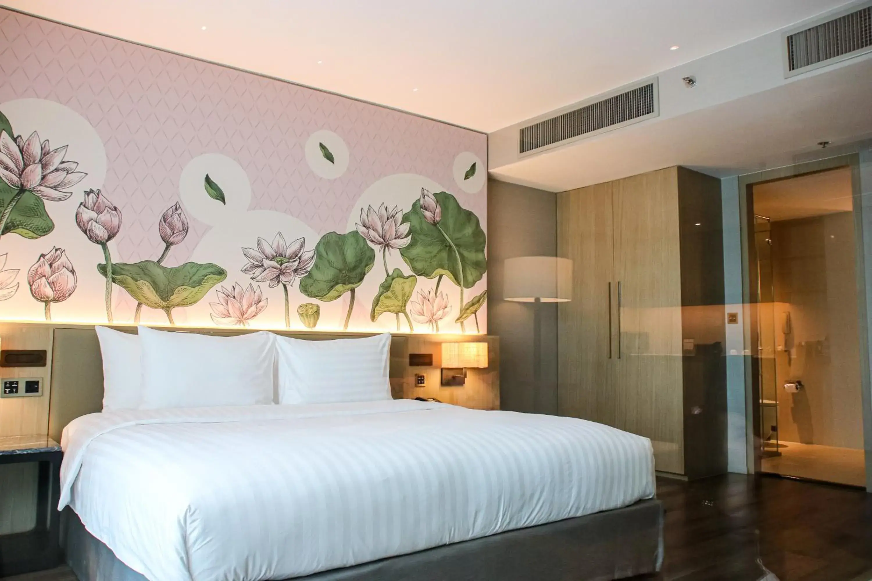 Lotus Suite with Sky Porch in Sivatel Bangkok Hotel Lotus Suite with Sky Porch in Sivatel Bangkok Hotel