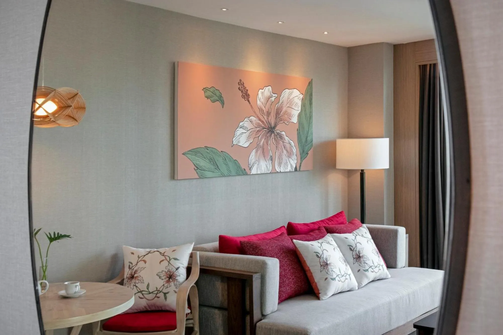 Living room in Sivatel Bangkok Hotel