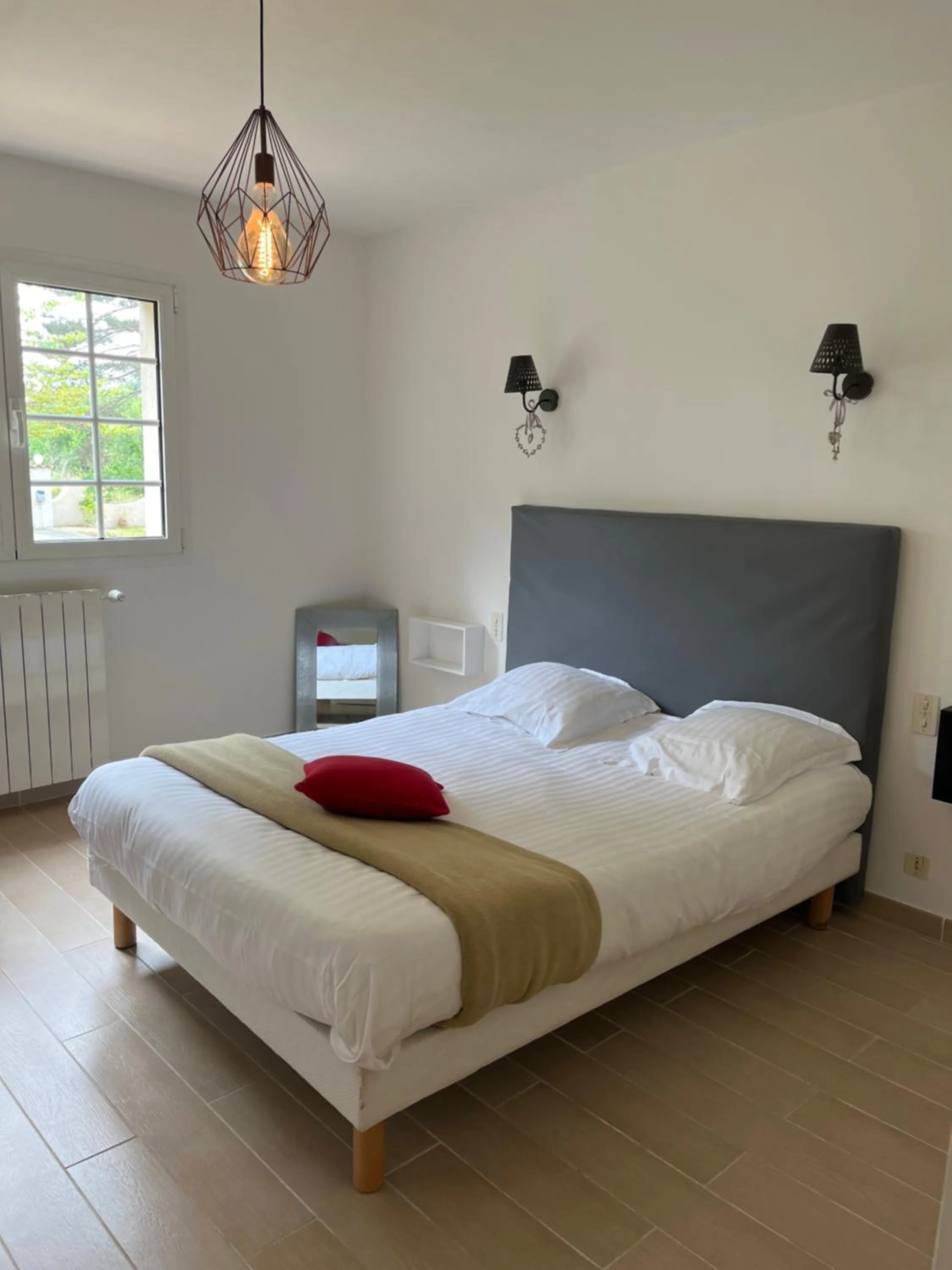 Bed in LE CHÊNE ET L'EAU