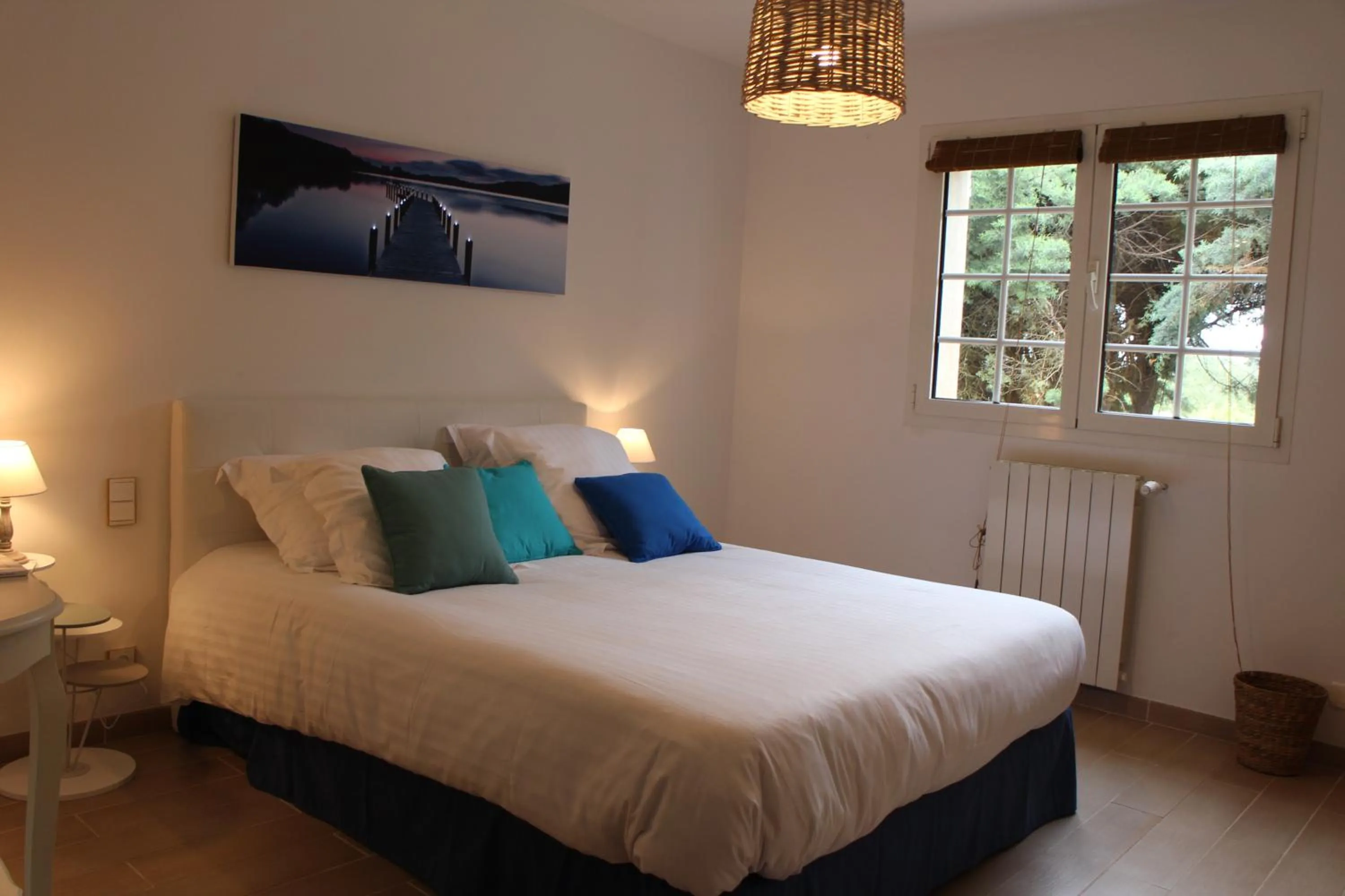 Bed in LE CHÊNE ET L'EAU