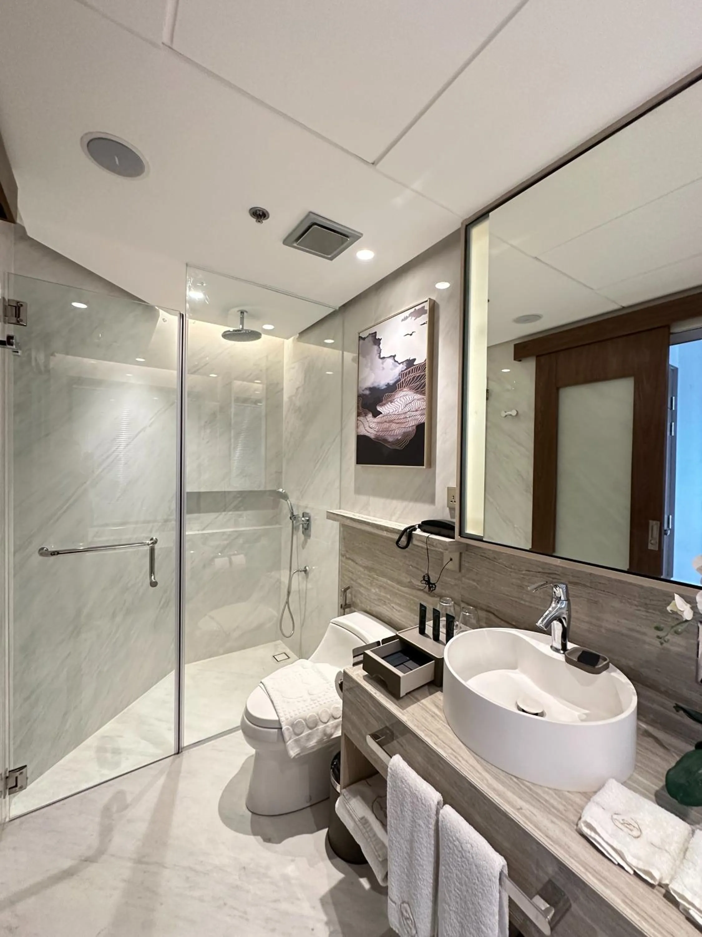 The Lake Hotel Tagaytay